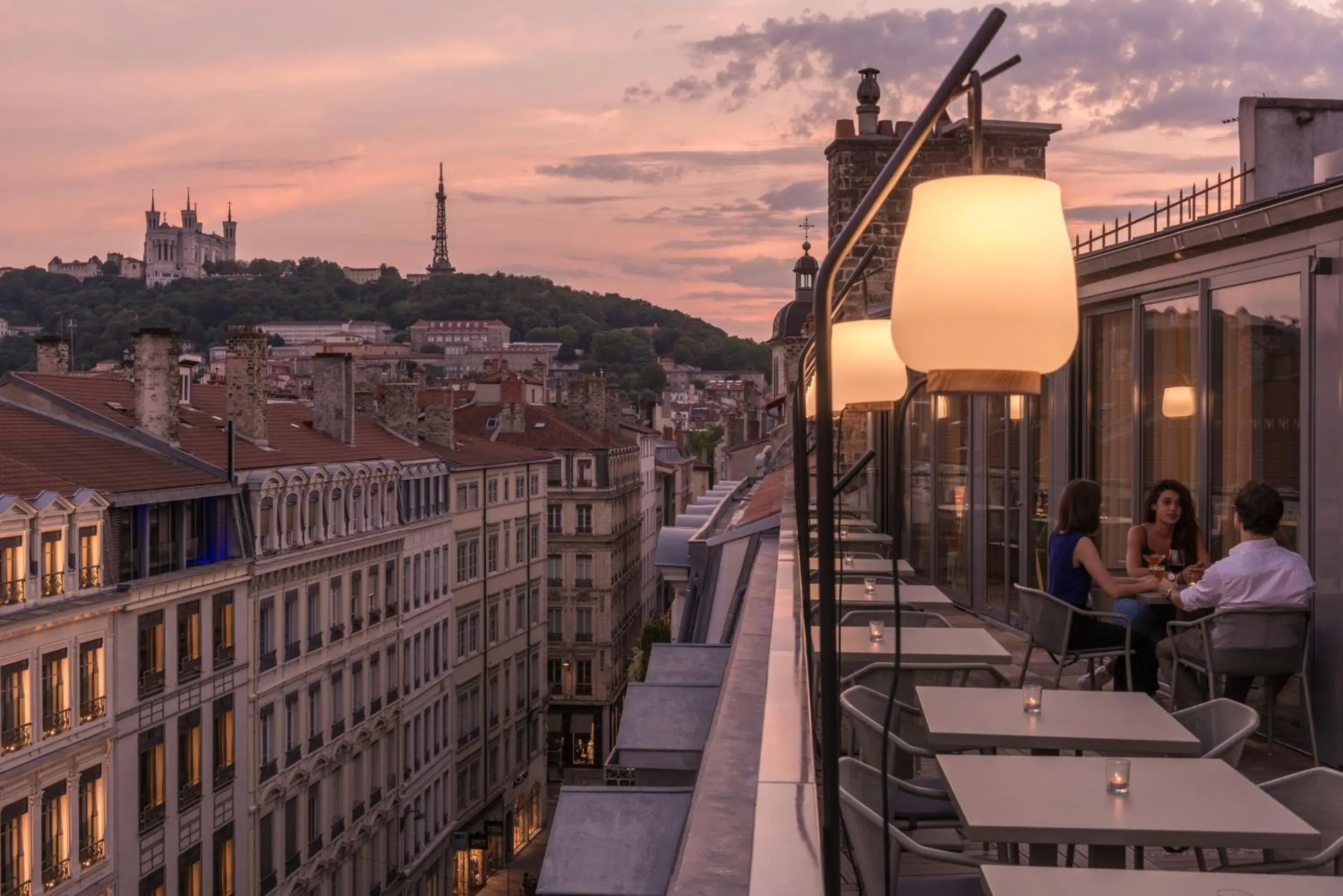 Restaurant/places to eat, Sunrise/Sunset in Maison Nô - Hôtel et Rooftop