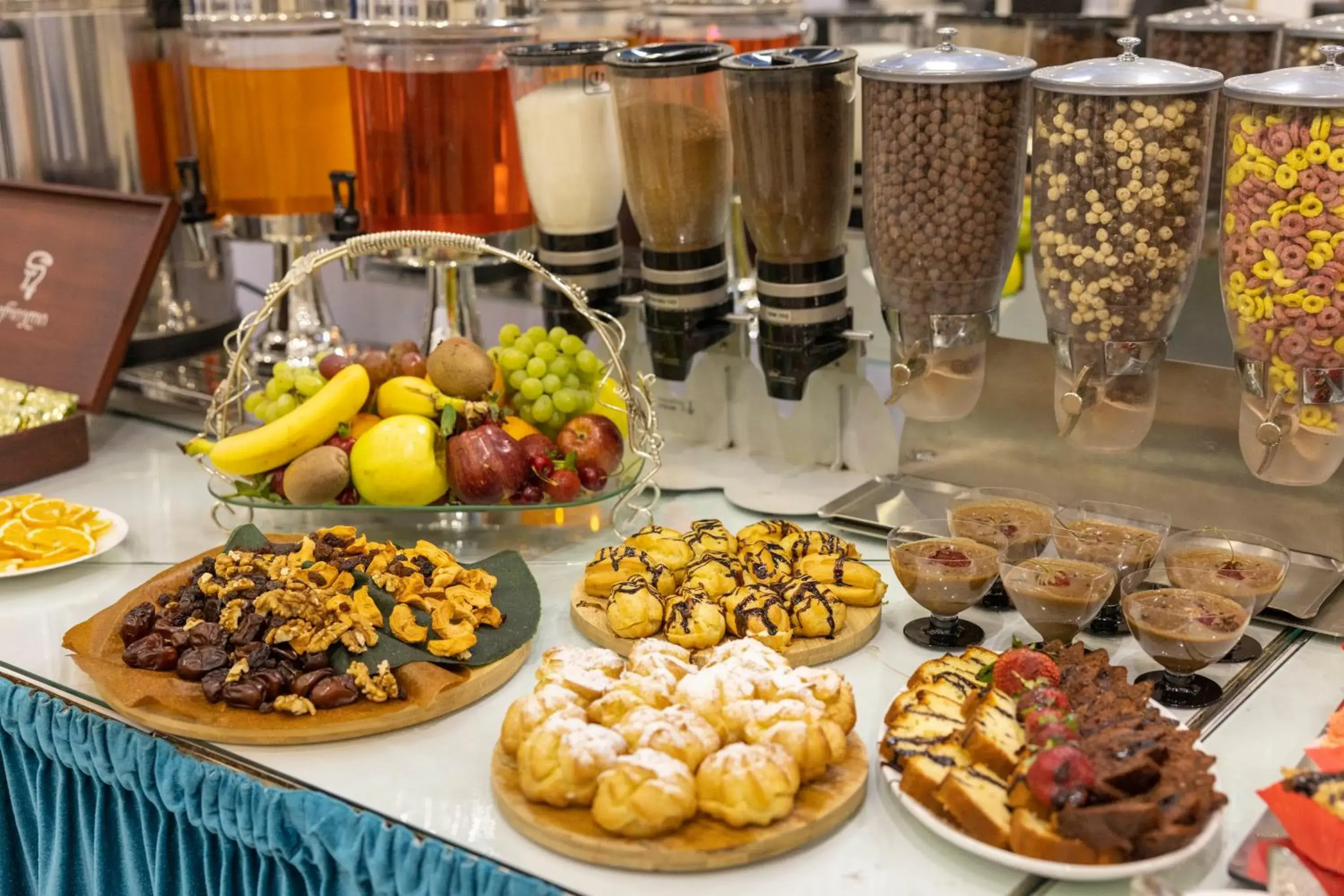 Buffet breakfast in Hotel Grand Palace