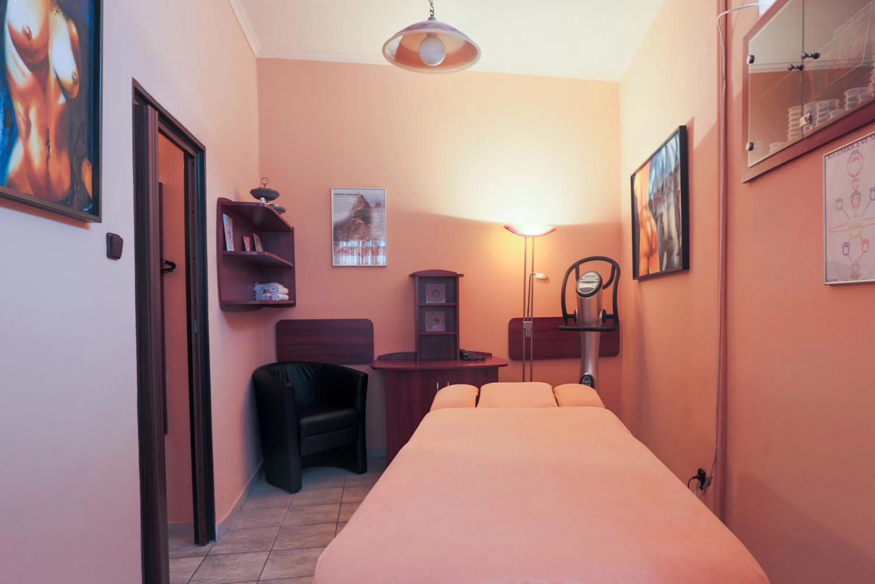 Massage, Bed in Hotel Victoria