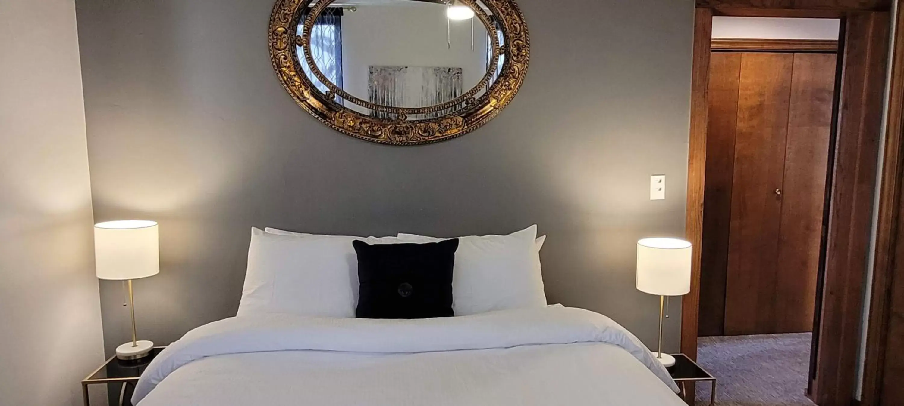 One-Bedroom Apartment in Hotel Phillips One-Bedroom Apartment in Hotel Phillips