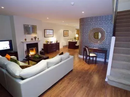 Living room, Seating Area in Kenmare Bay Hotel Lodges