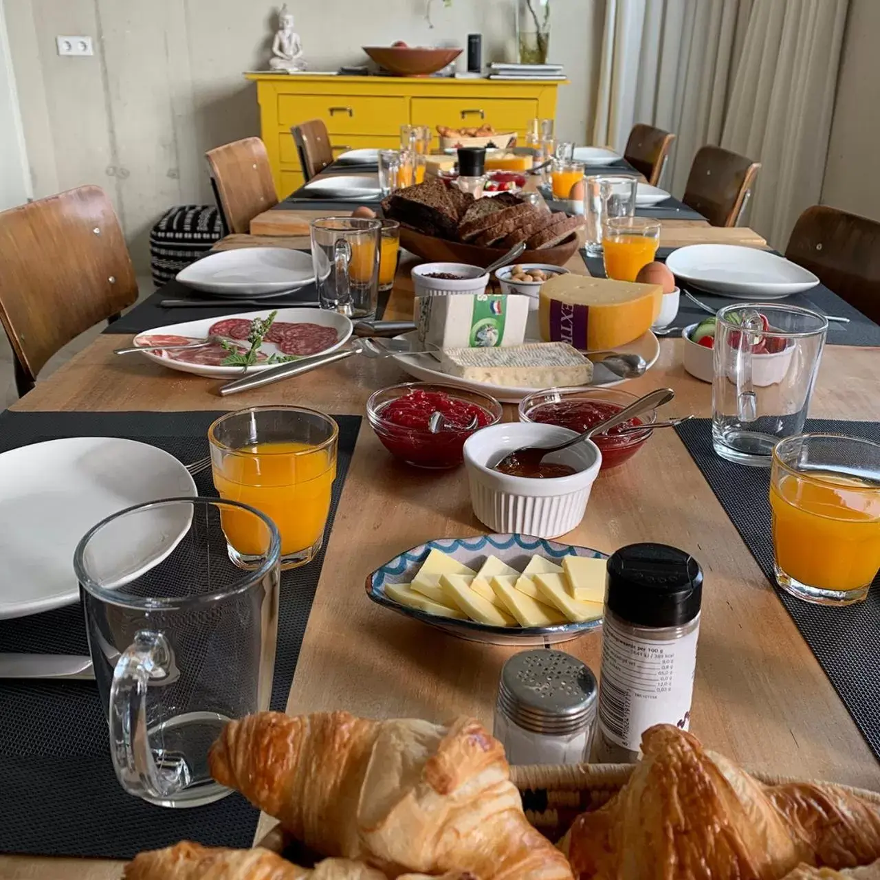 Breakfast in MOoij Bed en Breakfast