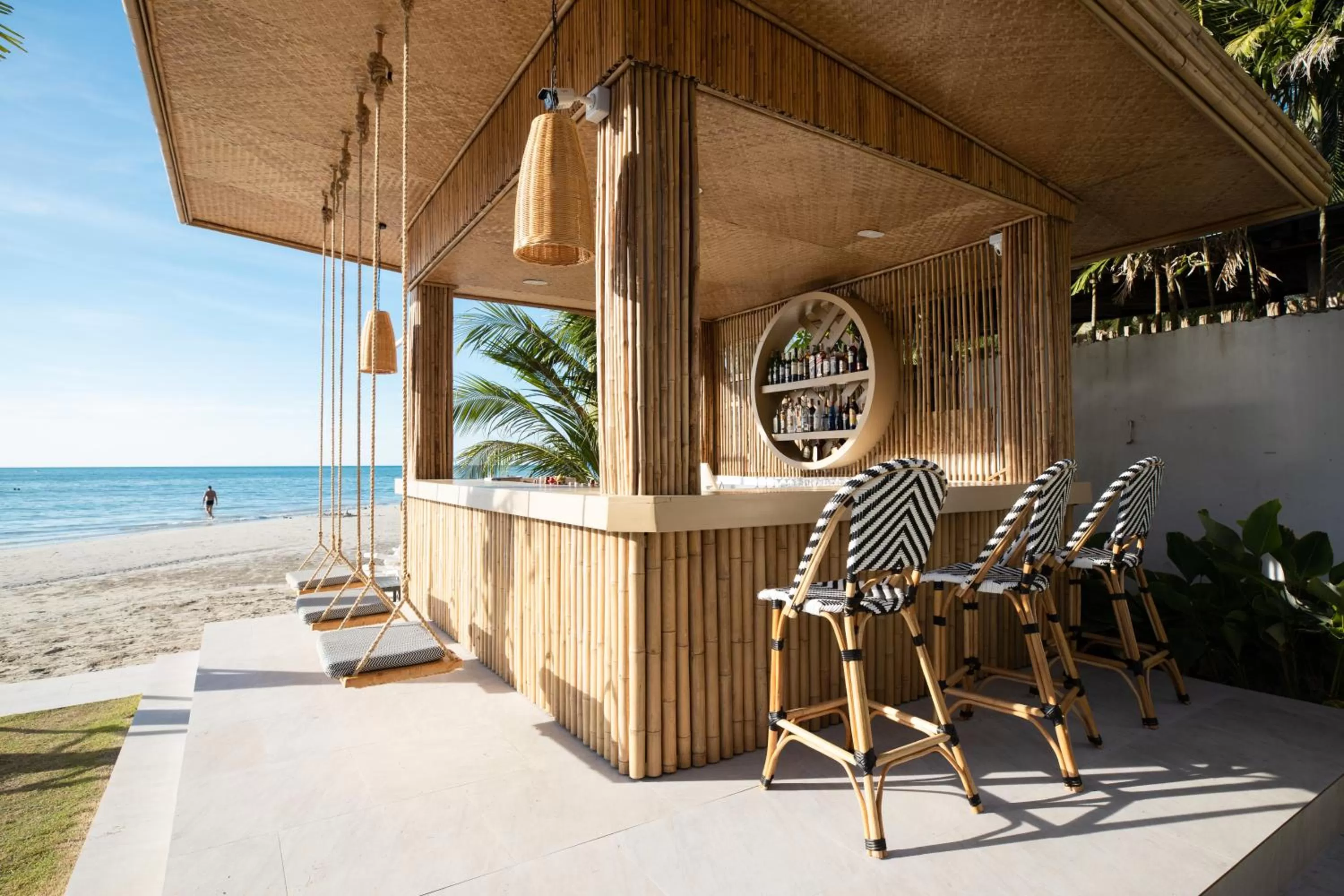 Lounge or bar in VAYNA Boutique Koh Chang