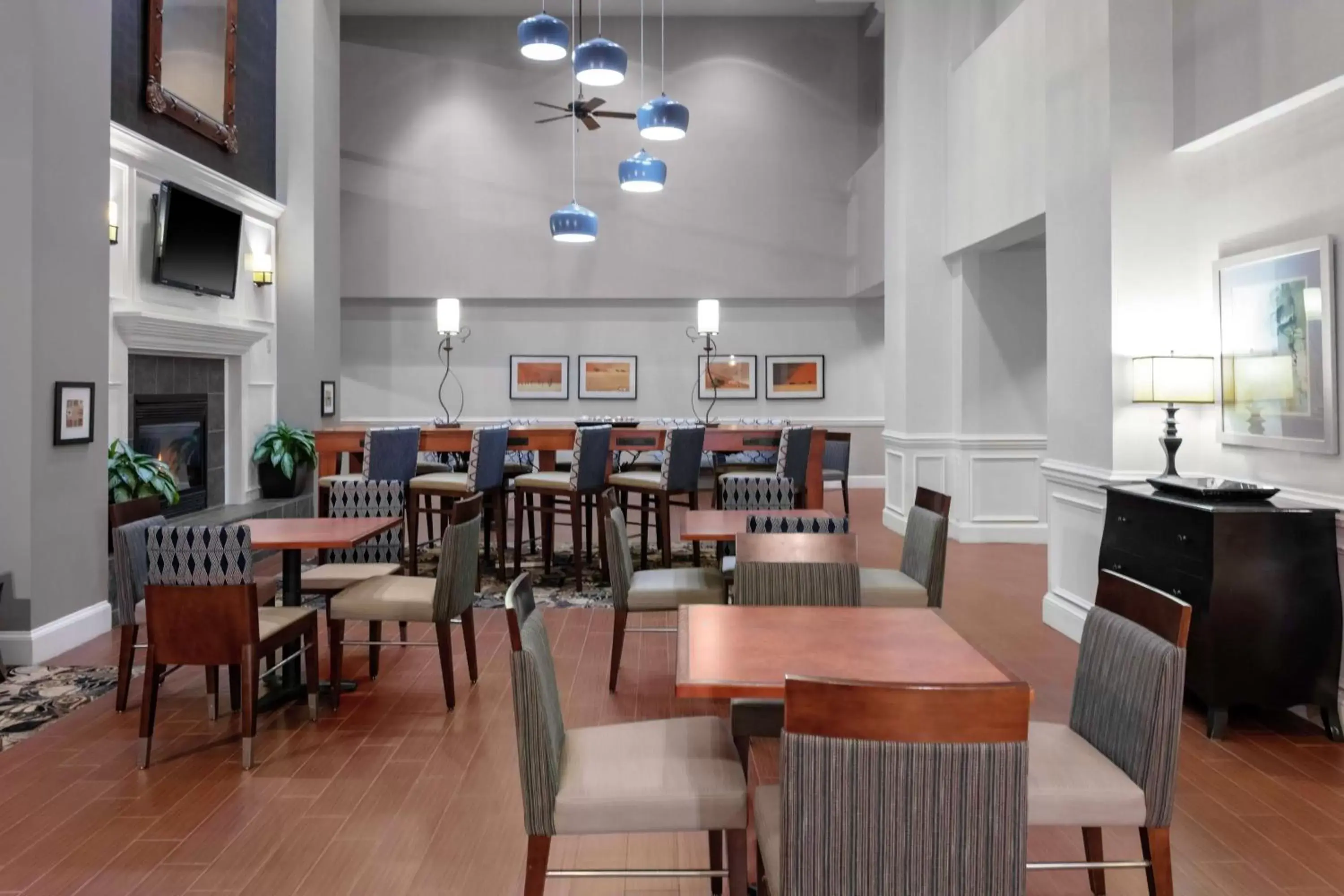 Lobby or reception, Restaurant/Places to Eat in Hampton Inn & Suites Concord-Charlotte