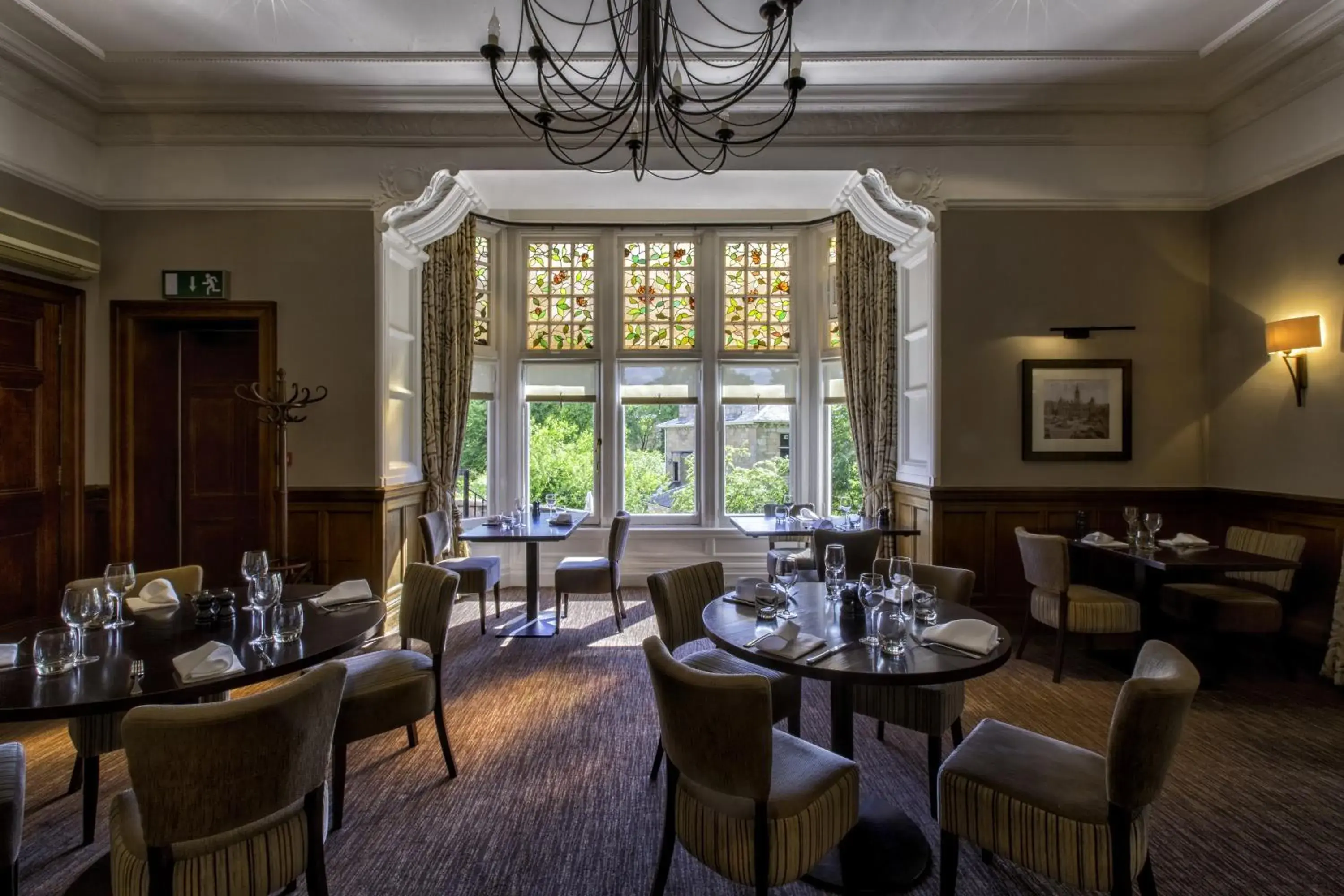 Restaurant/Places to Eat in Sherbrooke Castle Hotel