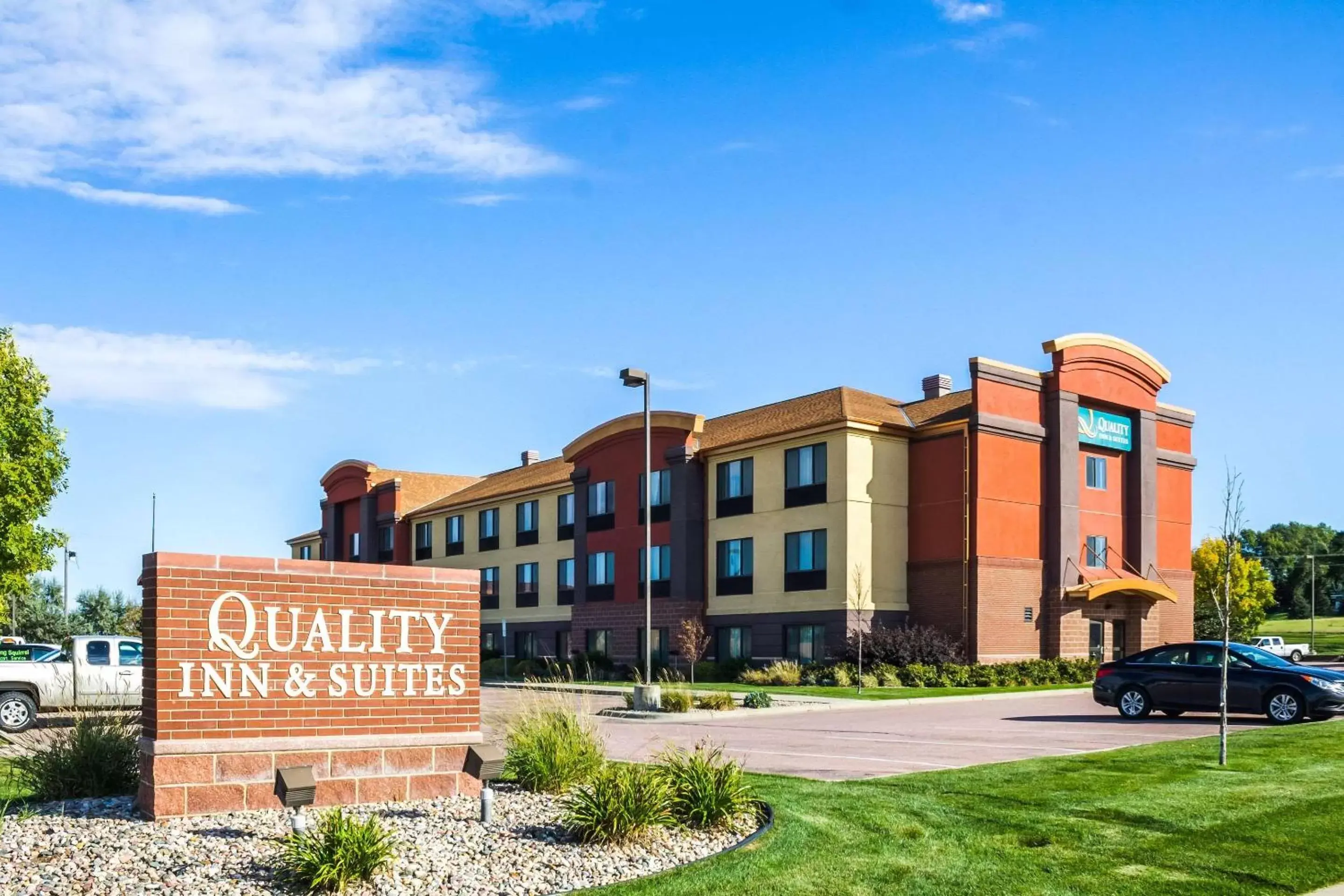 Property Building in Quality Inn & Suites Airport North