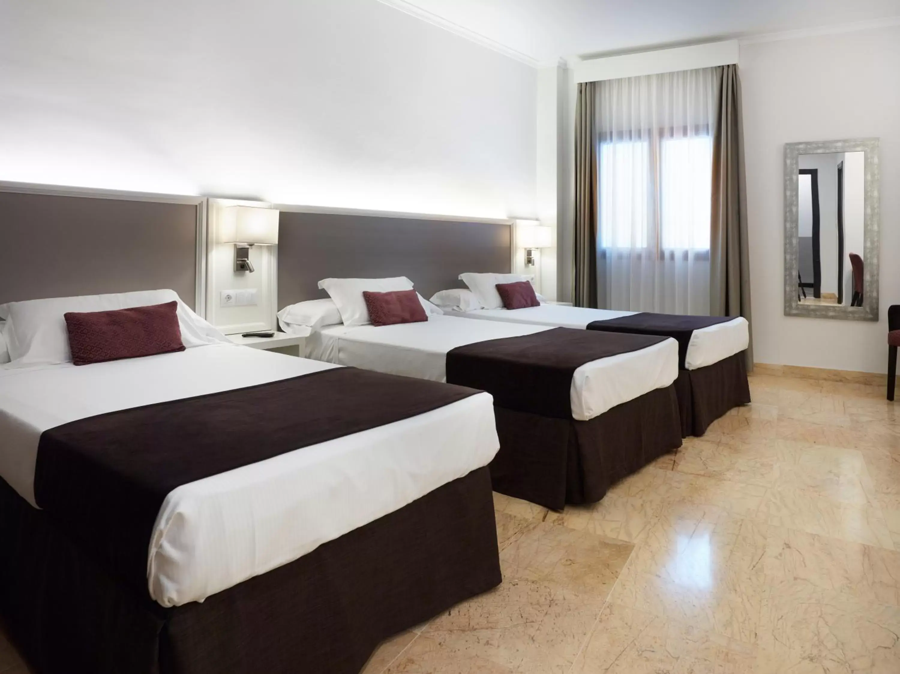 Bed in Hotel Maestranza