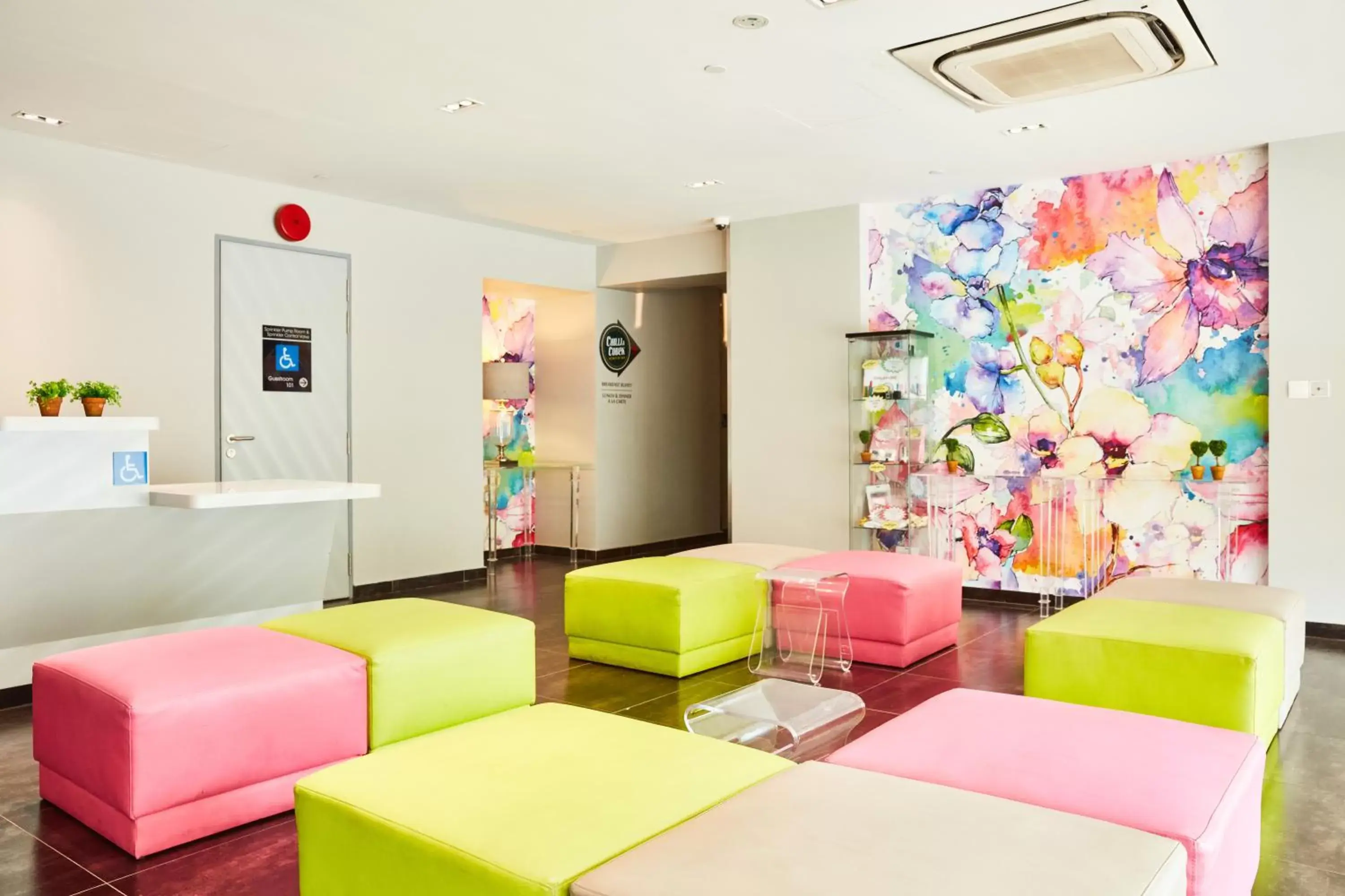 Lobby or reception in ibis budget Singapore Selegie