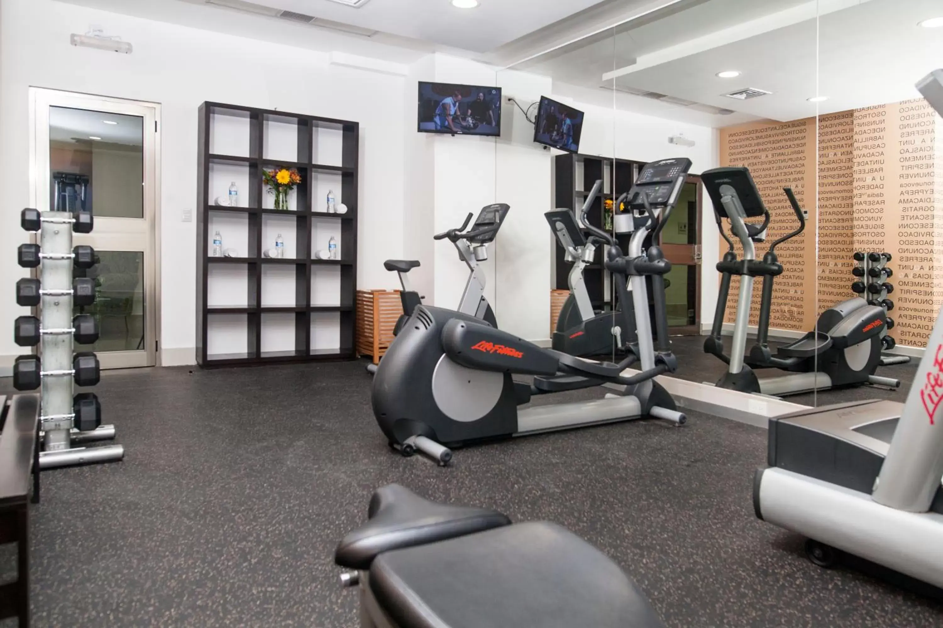 Fitness centre/facilities, Fitness Center/Facilities in Wyndham Garden Cancun Downtown