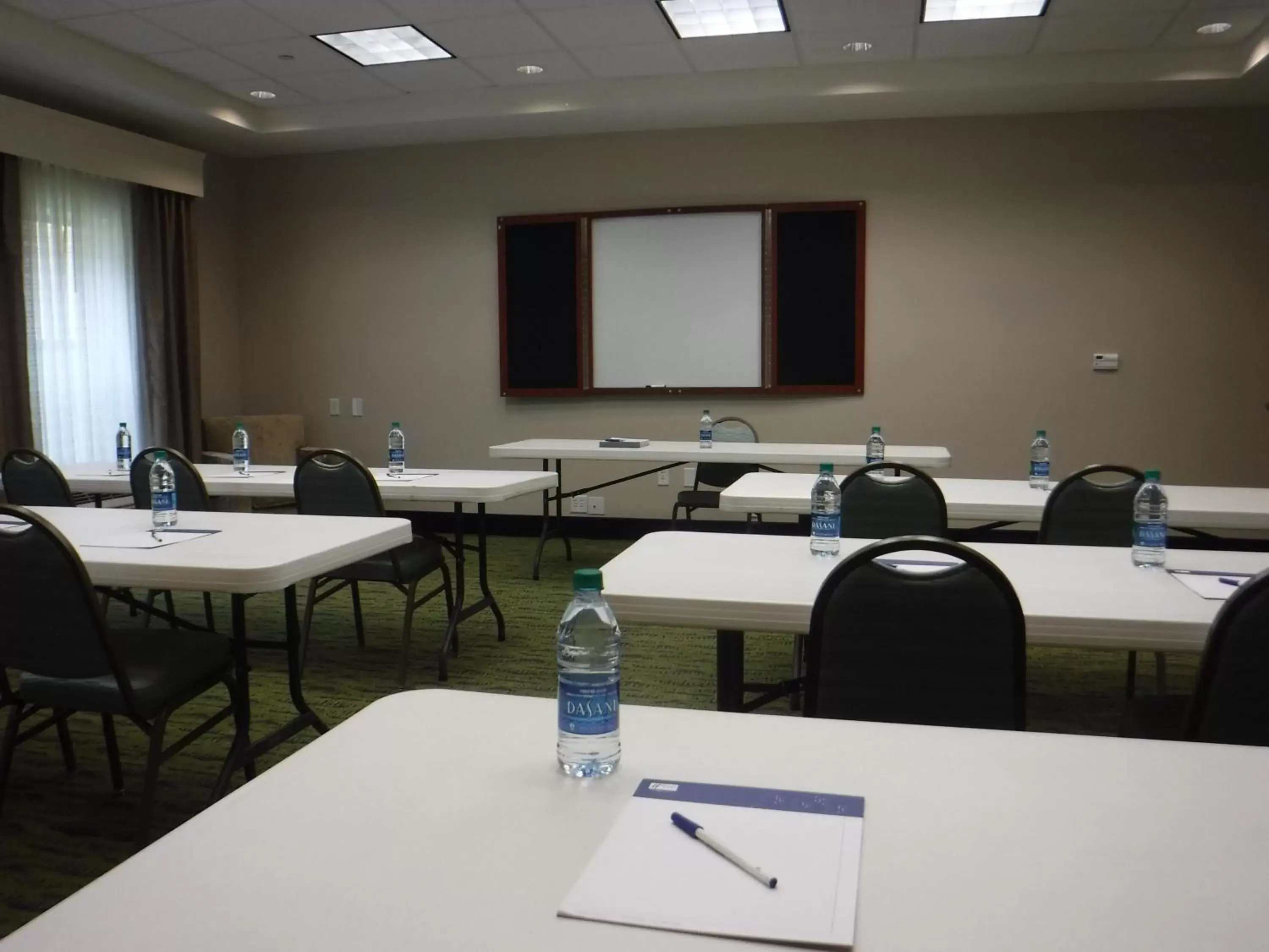 Meeting/conference room, Business Area/Conference Room in Holiday Inn Express West Jefferson, an IHG Hotel