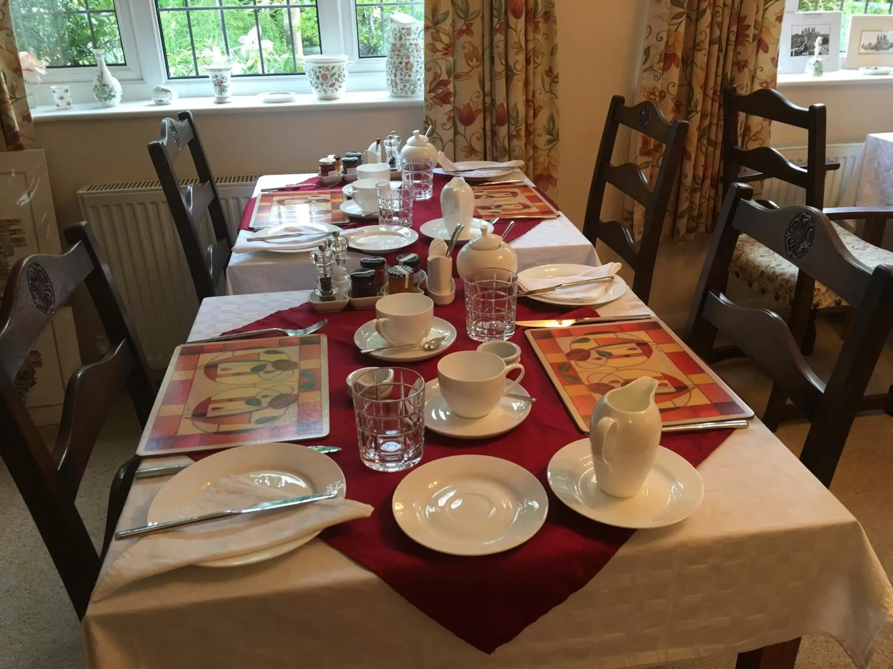 Property building, Restaurant/Places to Eat in Grove House Bed & Breakfast