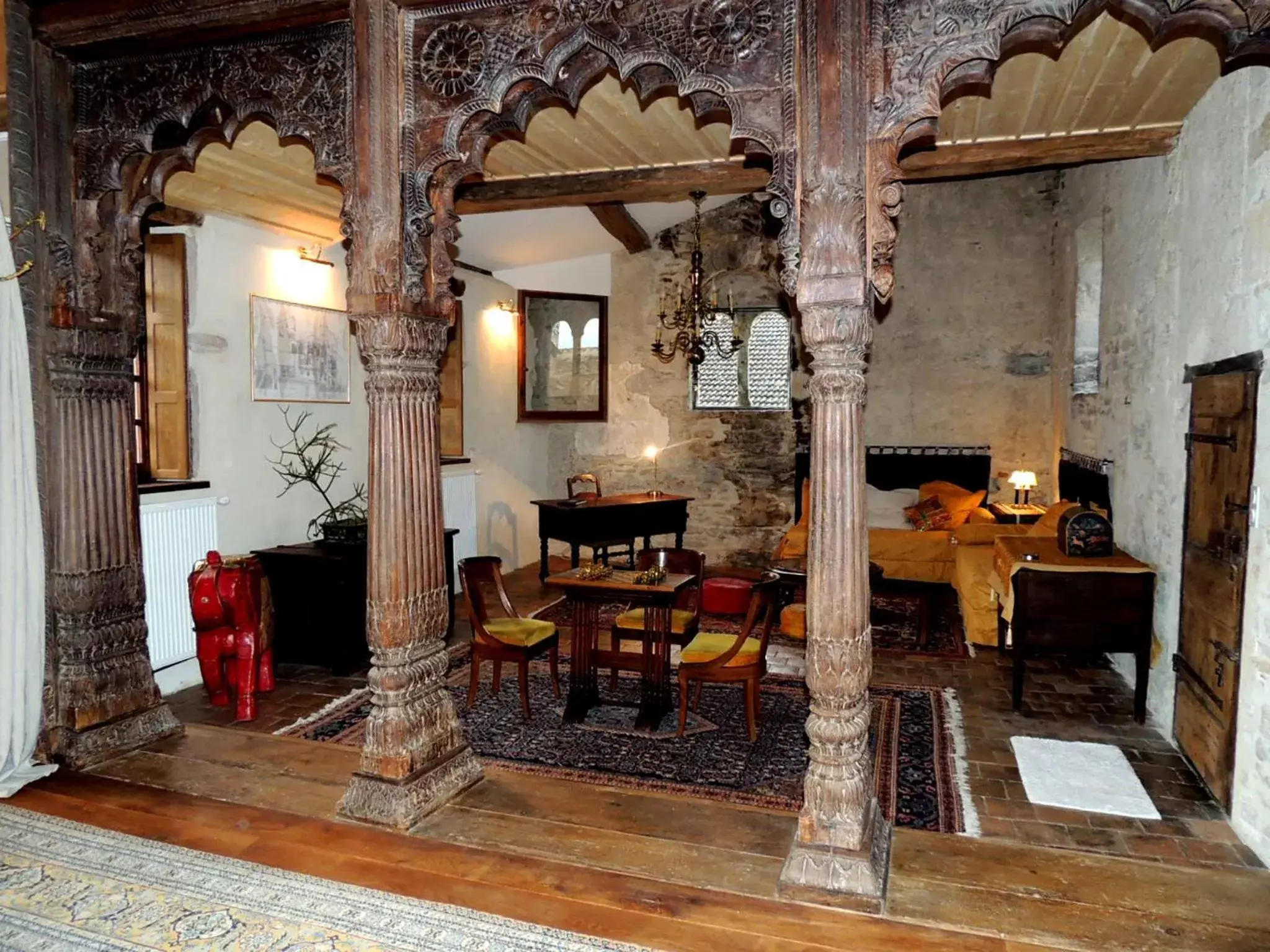 Bedroom, Dining Area in Maison Romane 1136