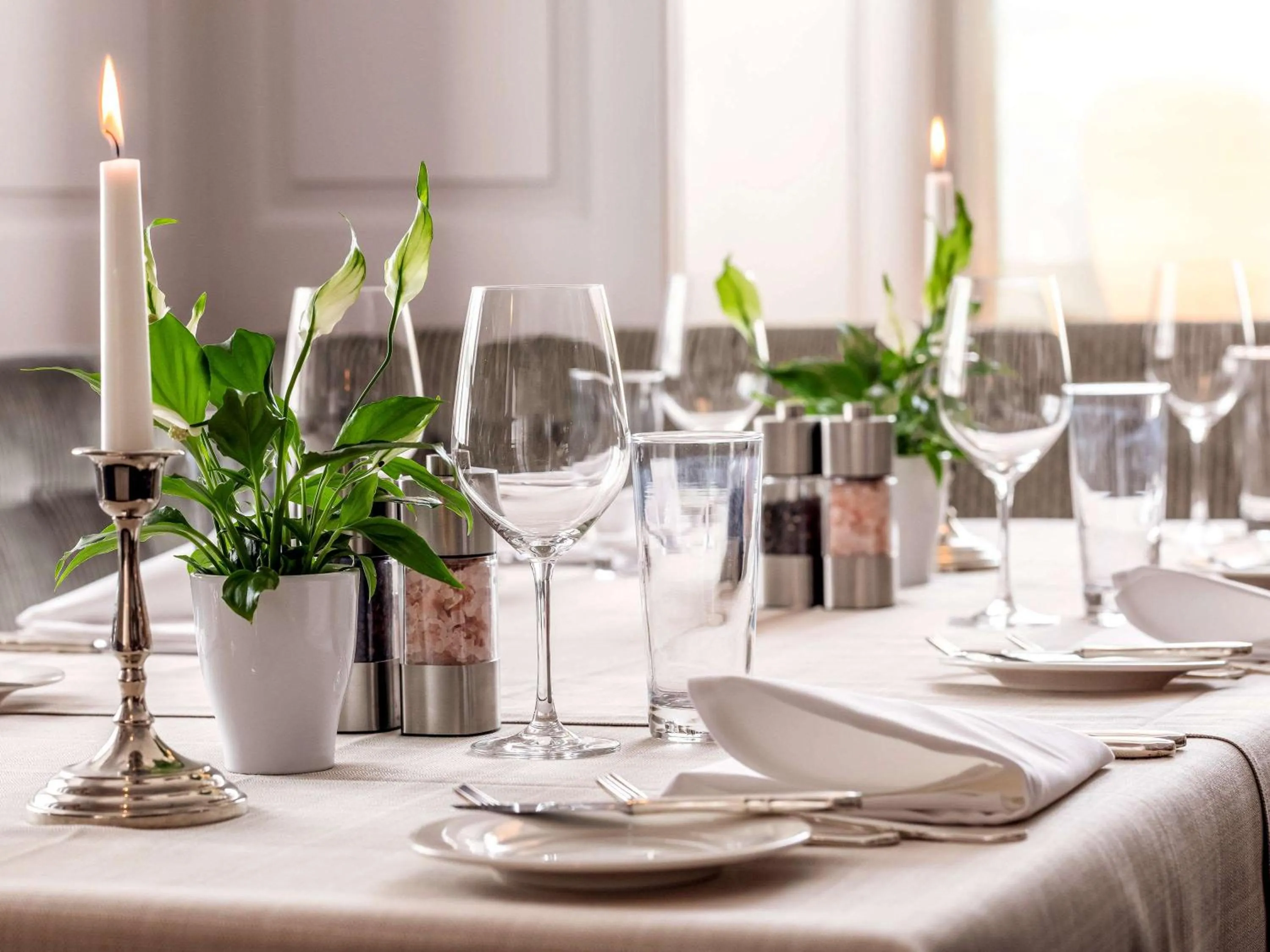 Restaurant/places to eat in Mercure Lenzburg Krone