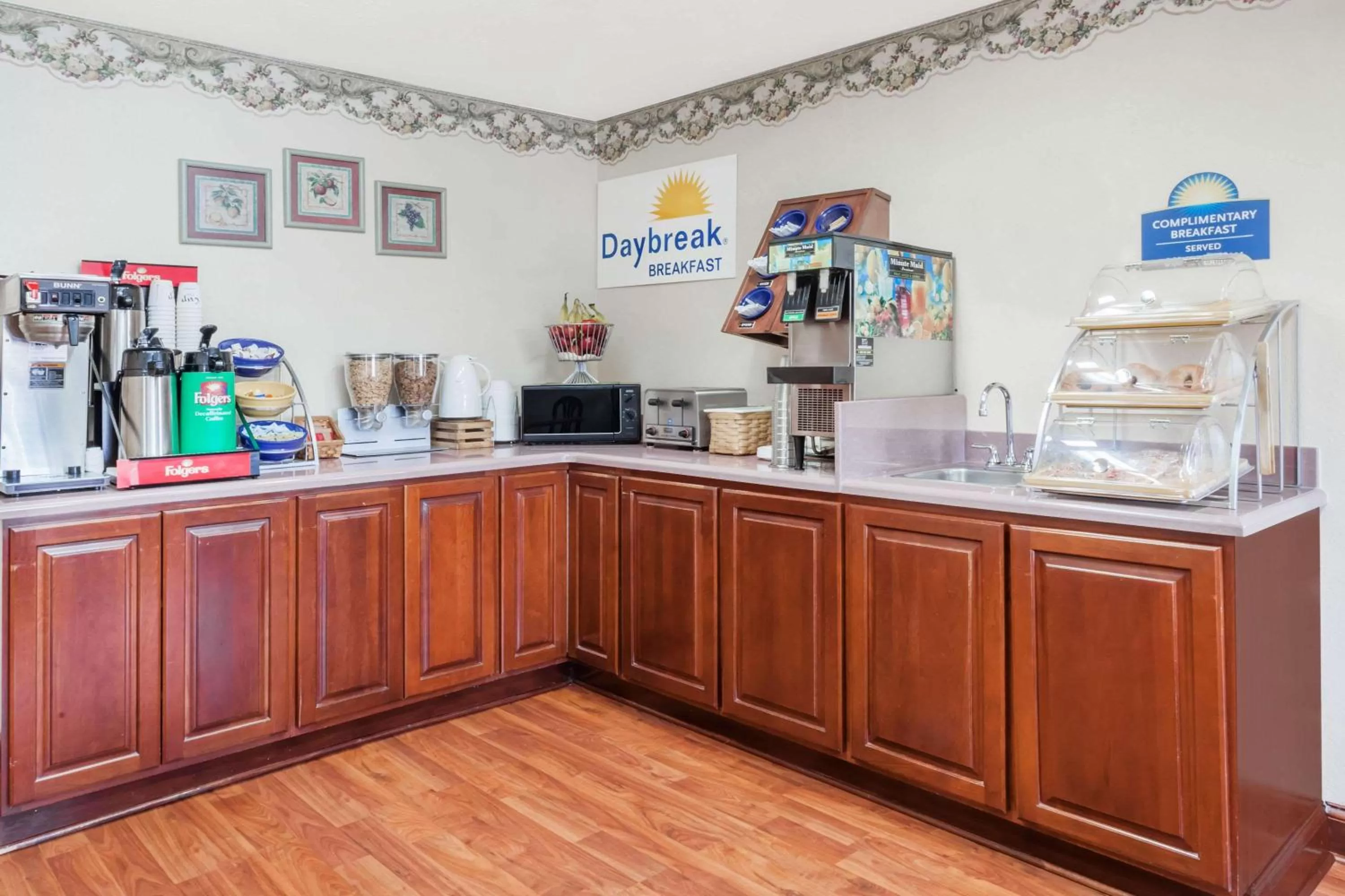 Restaurant/places to eat in Days Inn by Wyndham Dyersburg