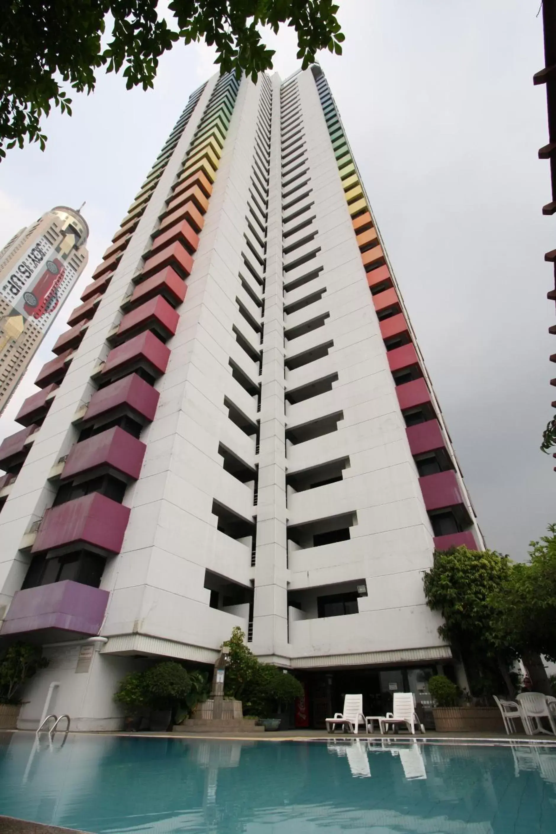 Facade/entrance, Property Building in Baiyoke Suite Hotel