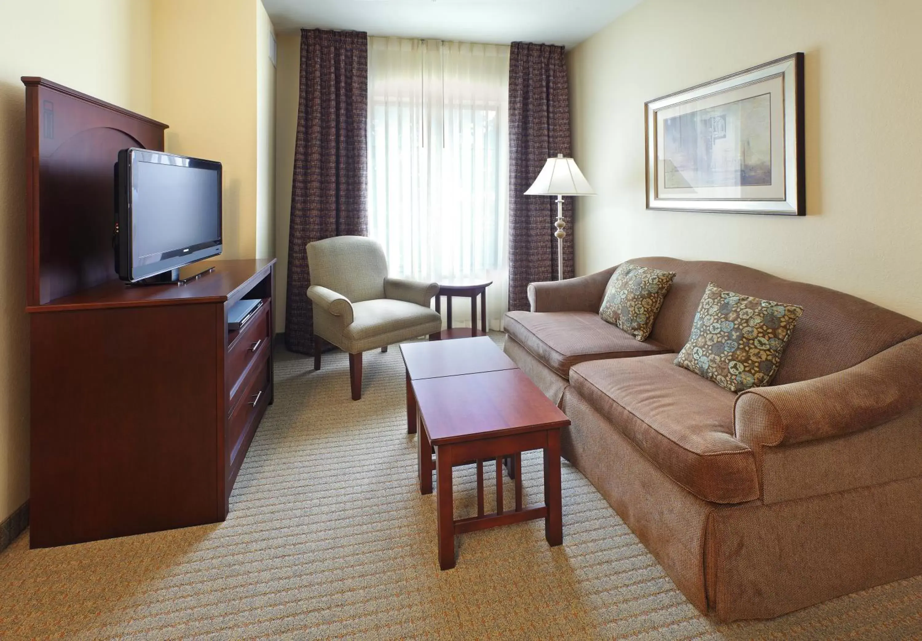Living room in Staybridge Suites Hot Springs by IHG Living room in Staybridge Suites Hot Springs by IHG
