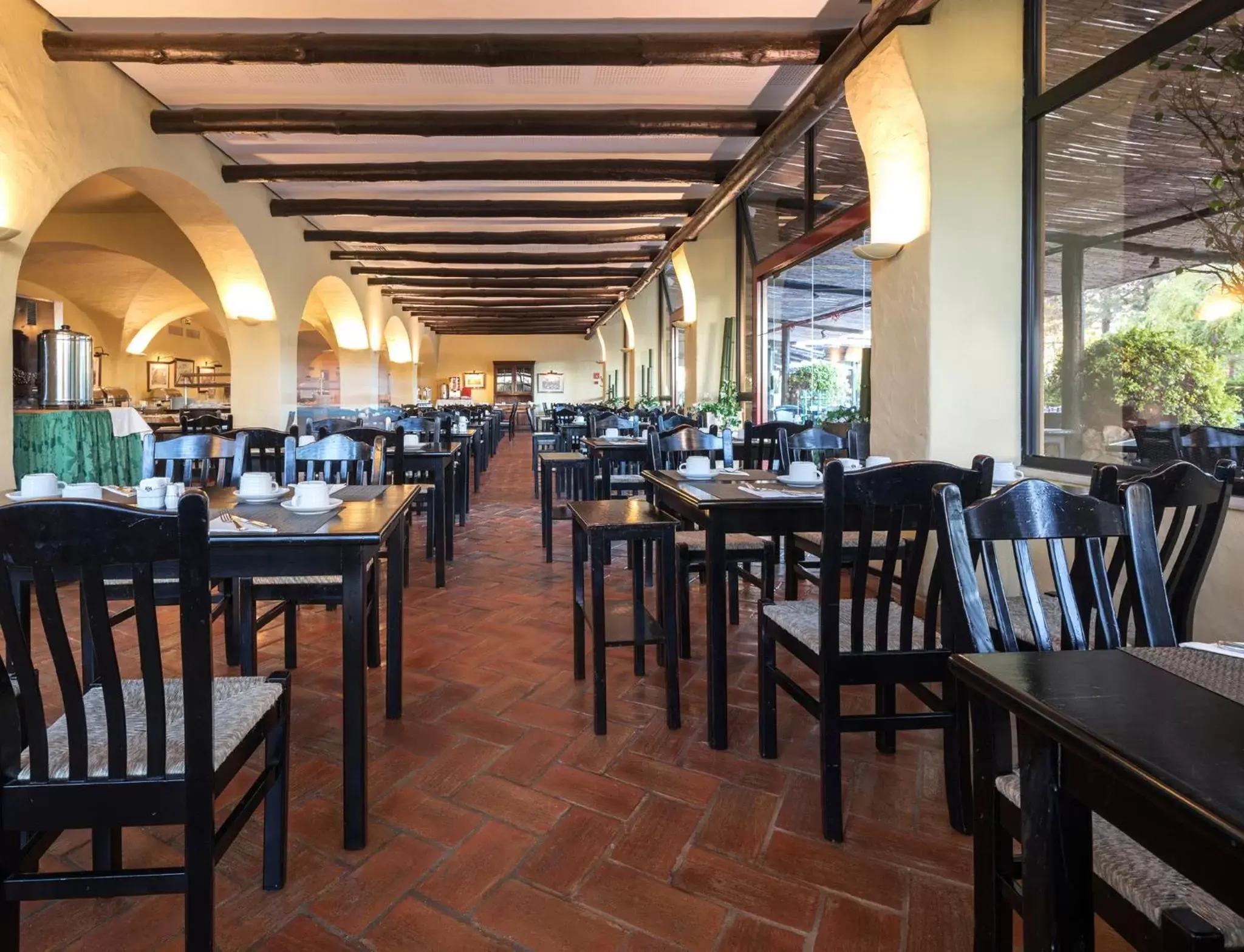 Restaurant/places to eat in Dom Pedro Marina Restaurant/places to eat in Dom Pedro Marina