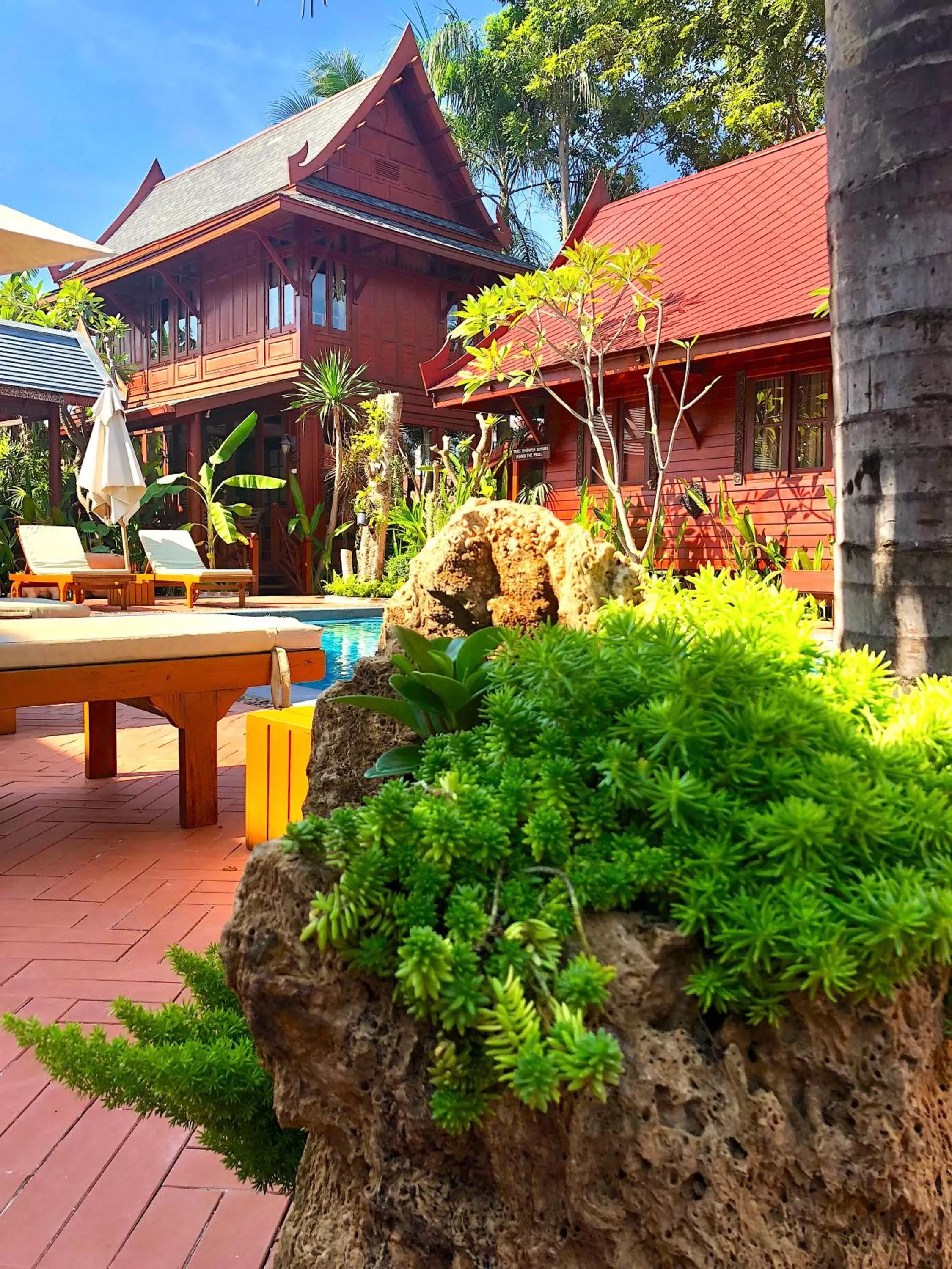 Family in Ruenkanok Thaihouse Resort