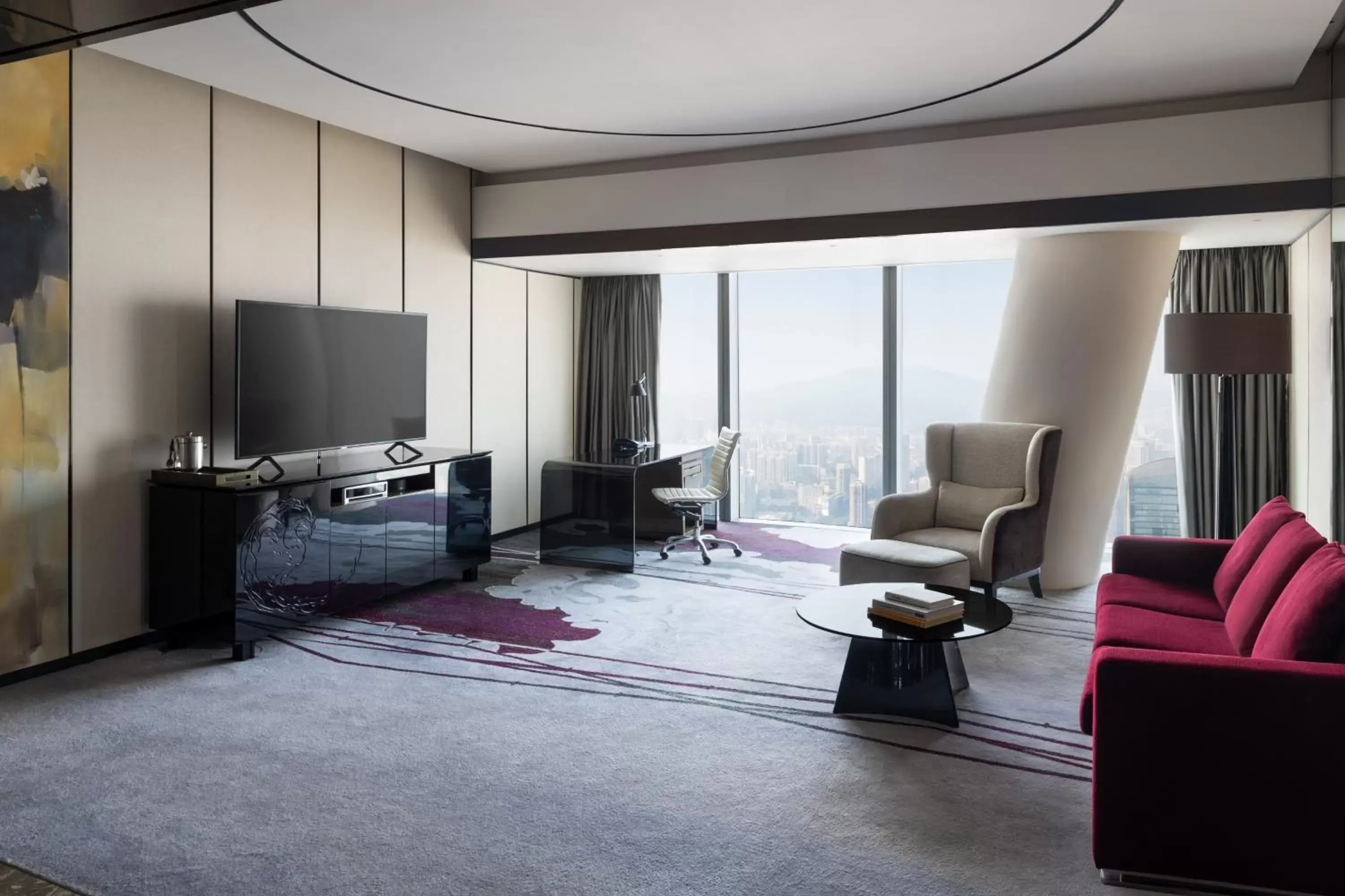 Deluxe King Suite with City View in Four Seasons Hotel Guangzhou - Free Shuttle Bus to Canton Fair Complex during Canton Fair period Deluxe King Suite with City View in Four Seasons Hotel Guangzhou - Free Shuttle Bus to Canton Fair Complex during Canton Fair period
