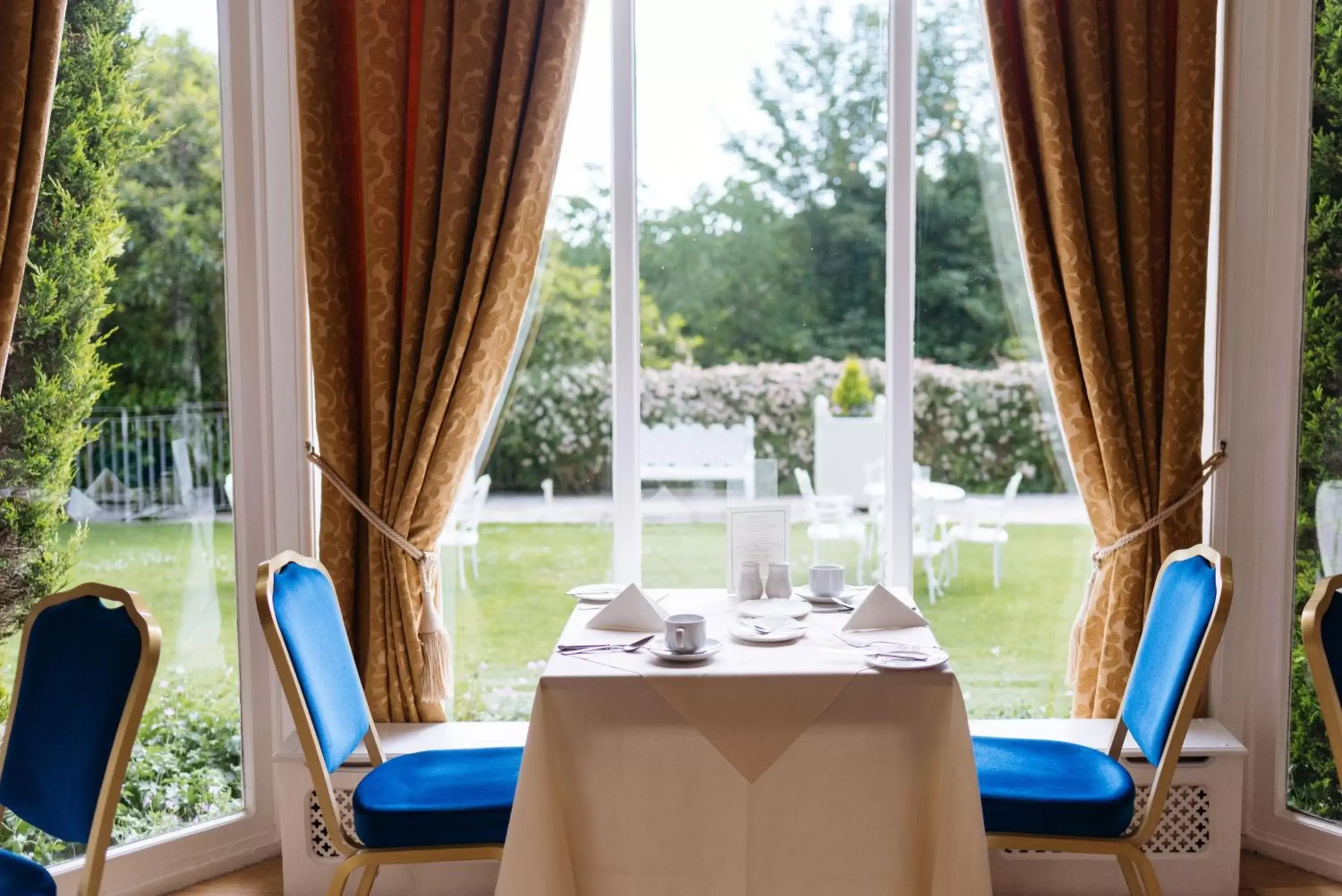 Restaurant/Places to Eat in Grange Hotel