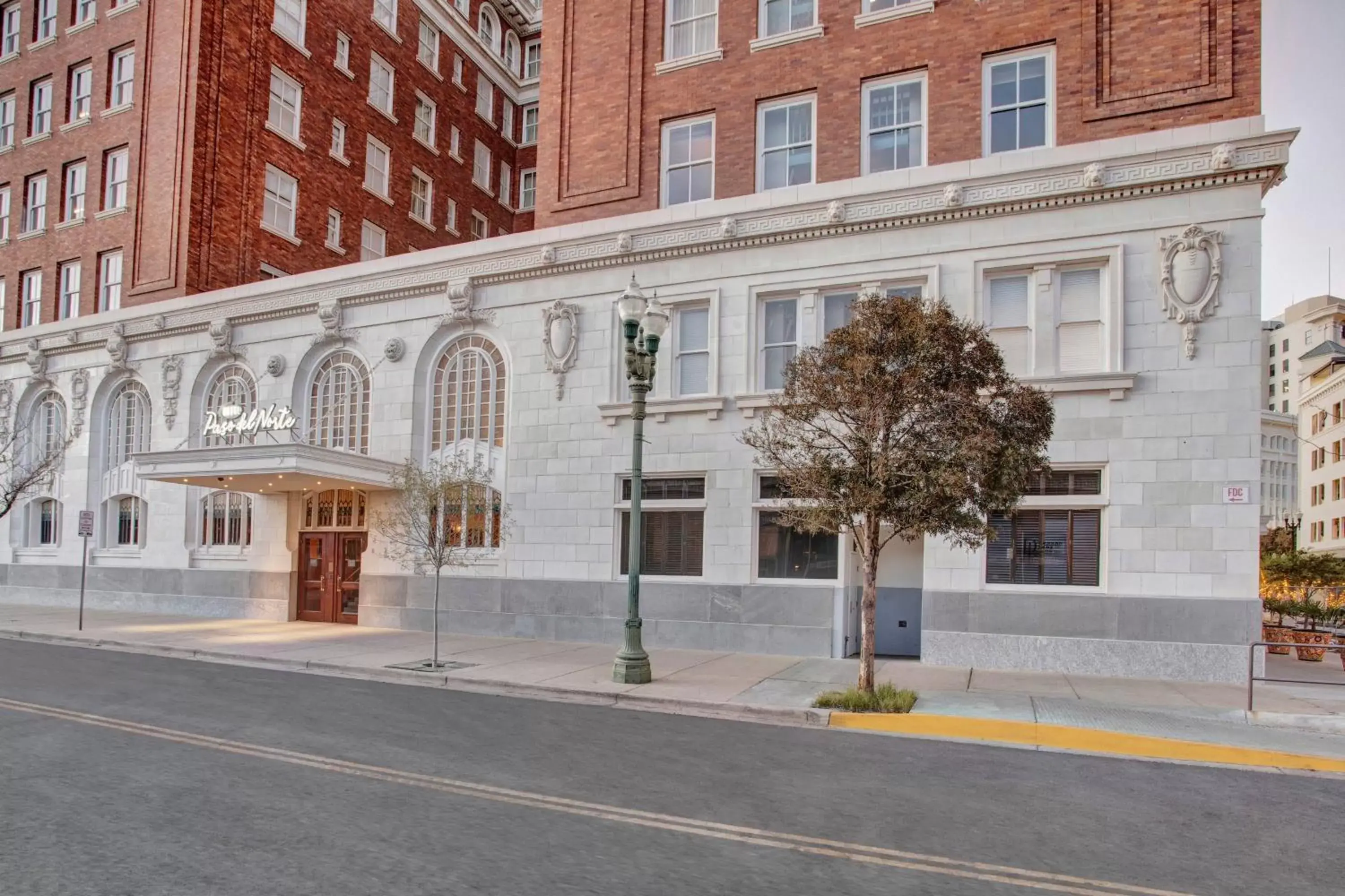 Property Building in Hotel Paso Del Norte, Autograph Collection