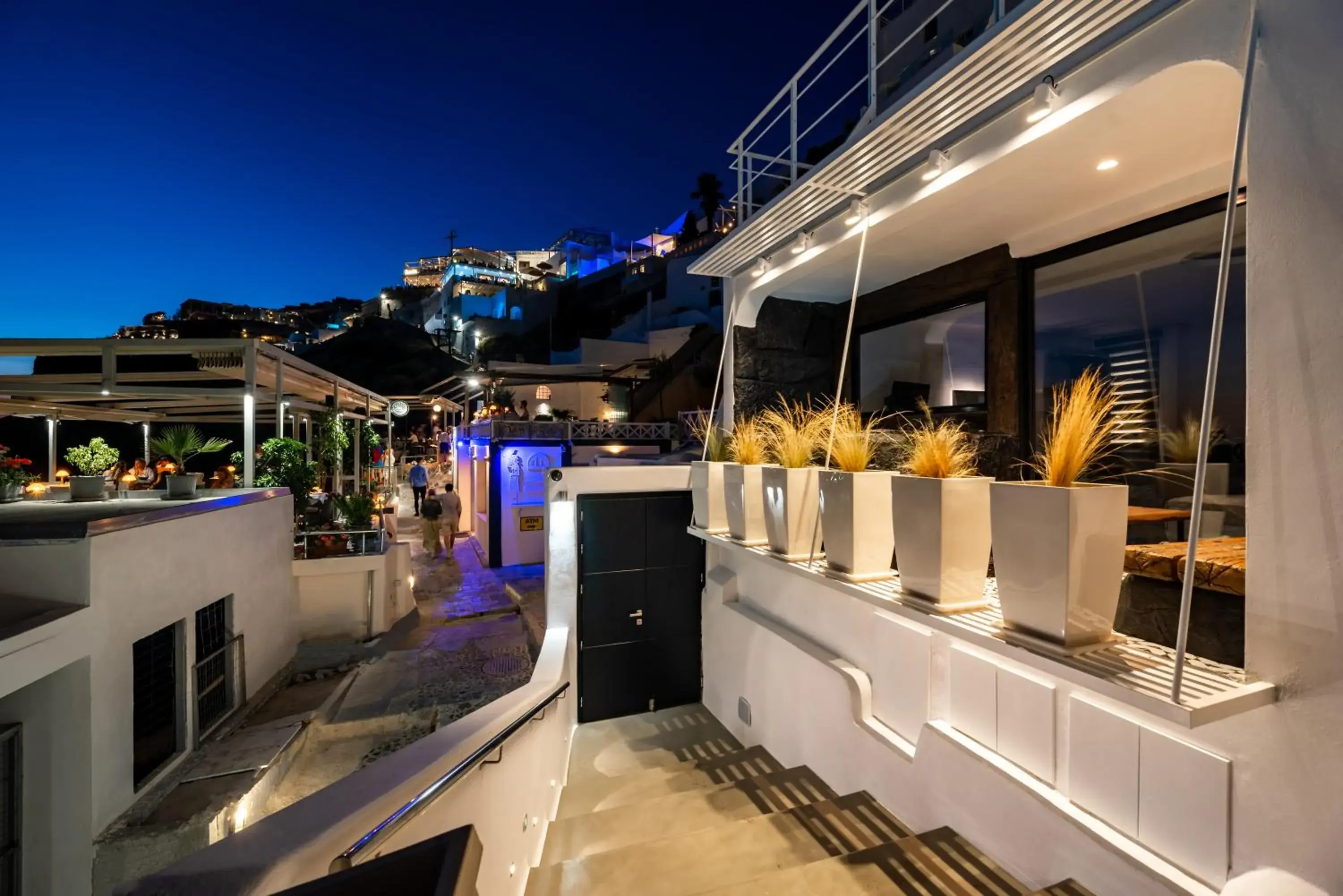 Property building in Daydream Luxury Suites Property building in Daydream Luxury Suites