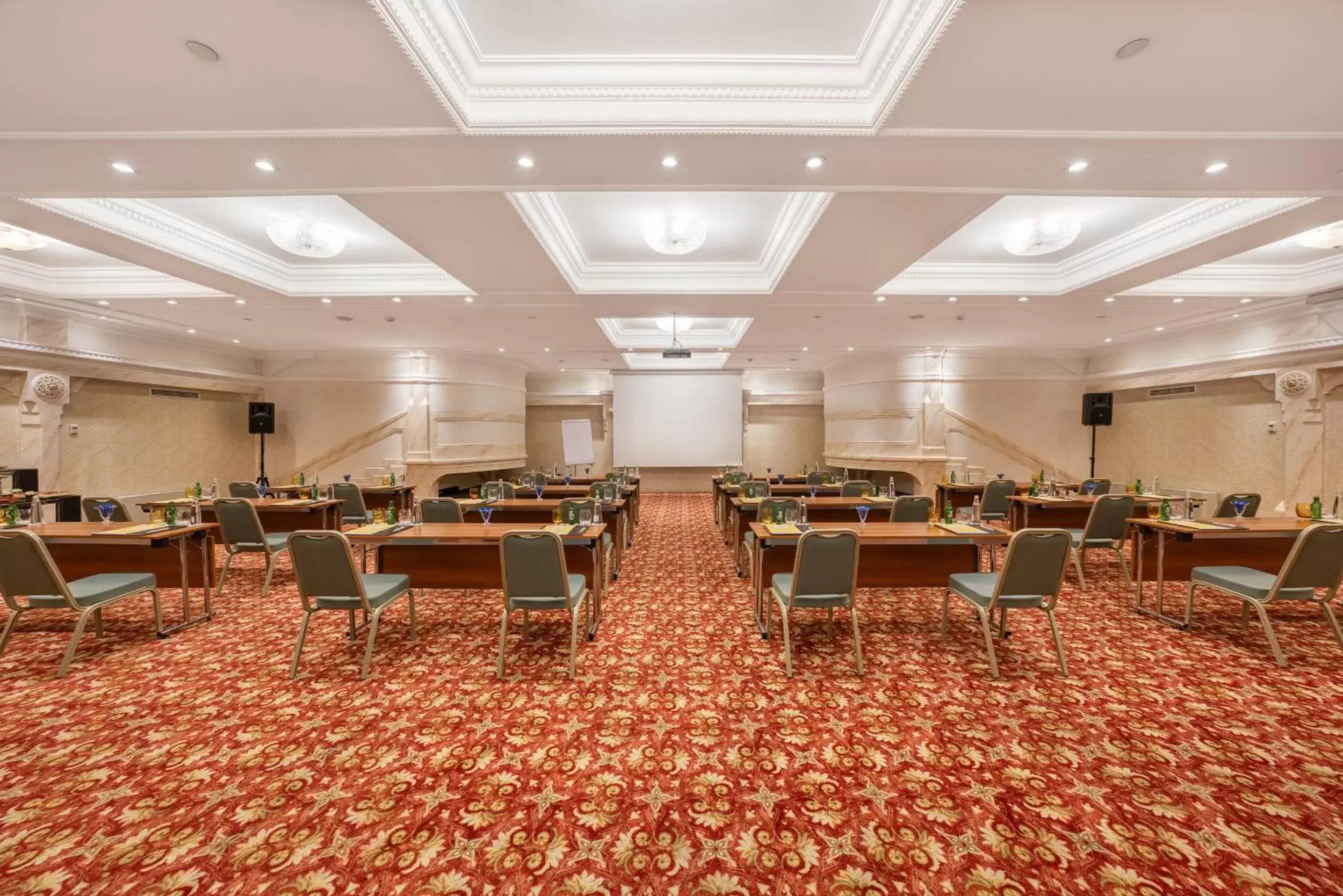 Meeting/conference room in Crowne Plaza Istanbul - Old City, an IHG Hotel