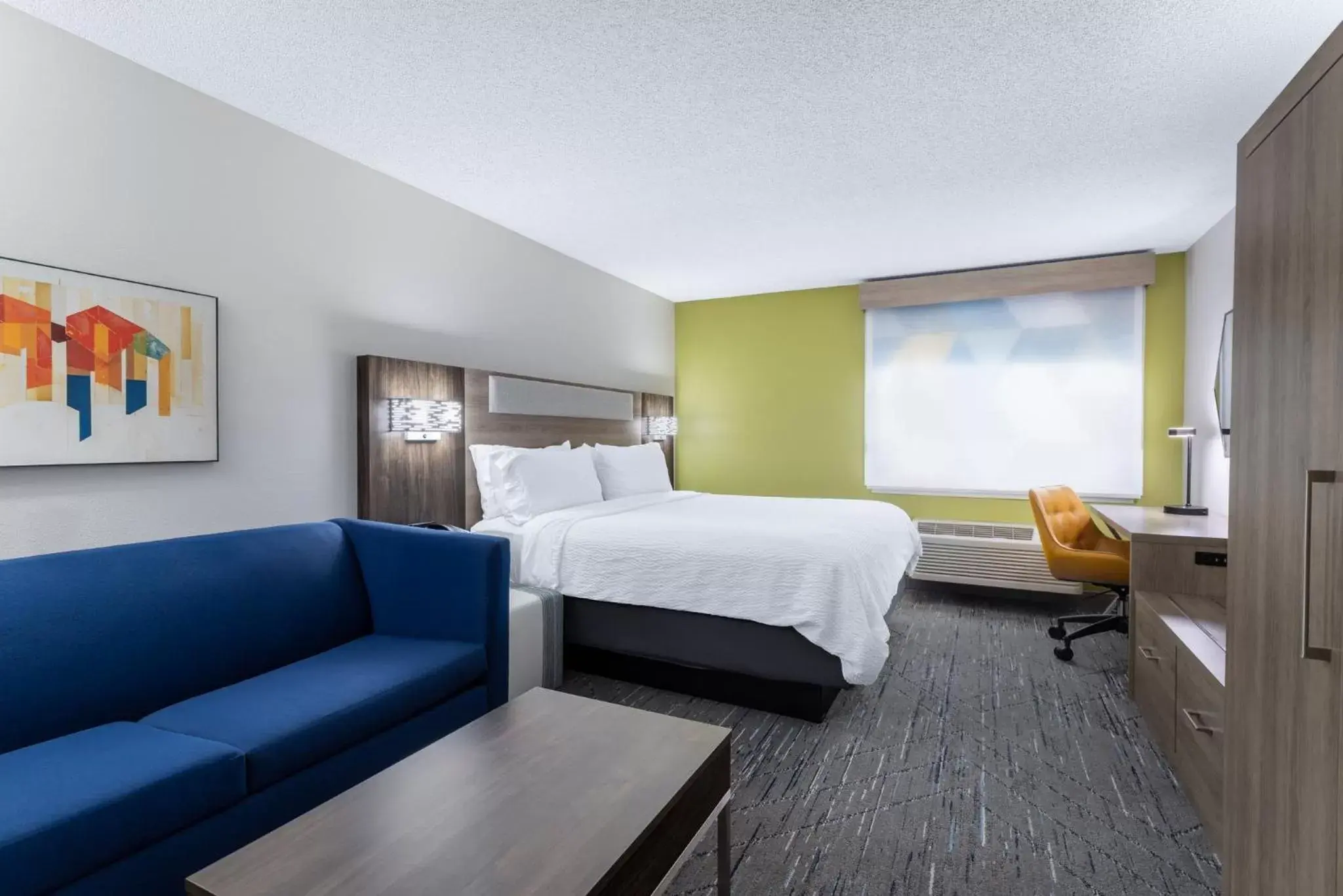 Photo of the whole room in Holiday Inn Express Hotel & Suites-St. Paul, an IHG Hotel