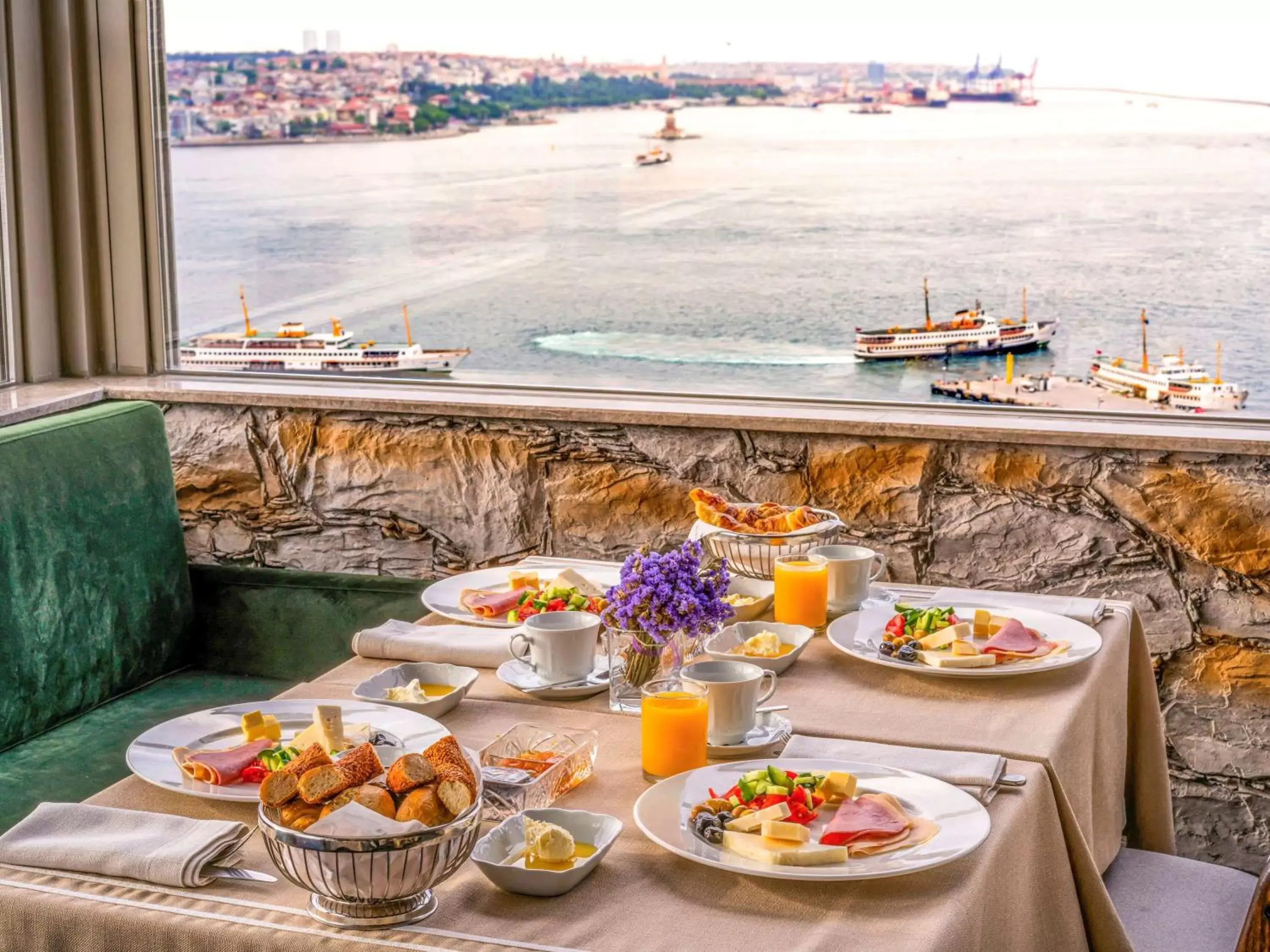 Restaurant/places to eat in The Artisan Istanbul MGallery