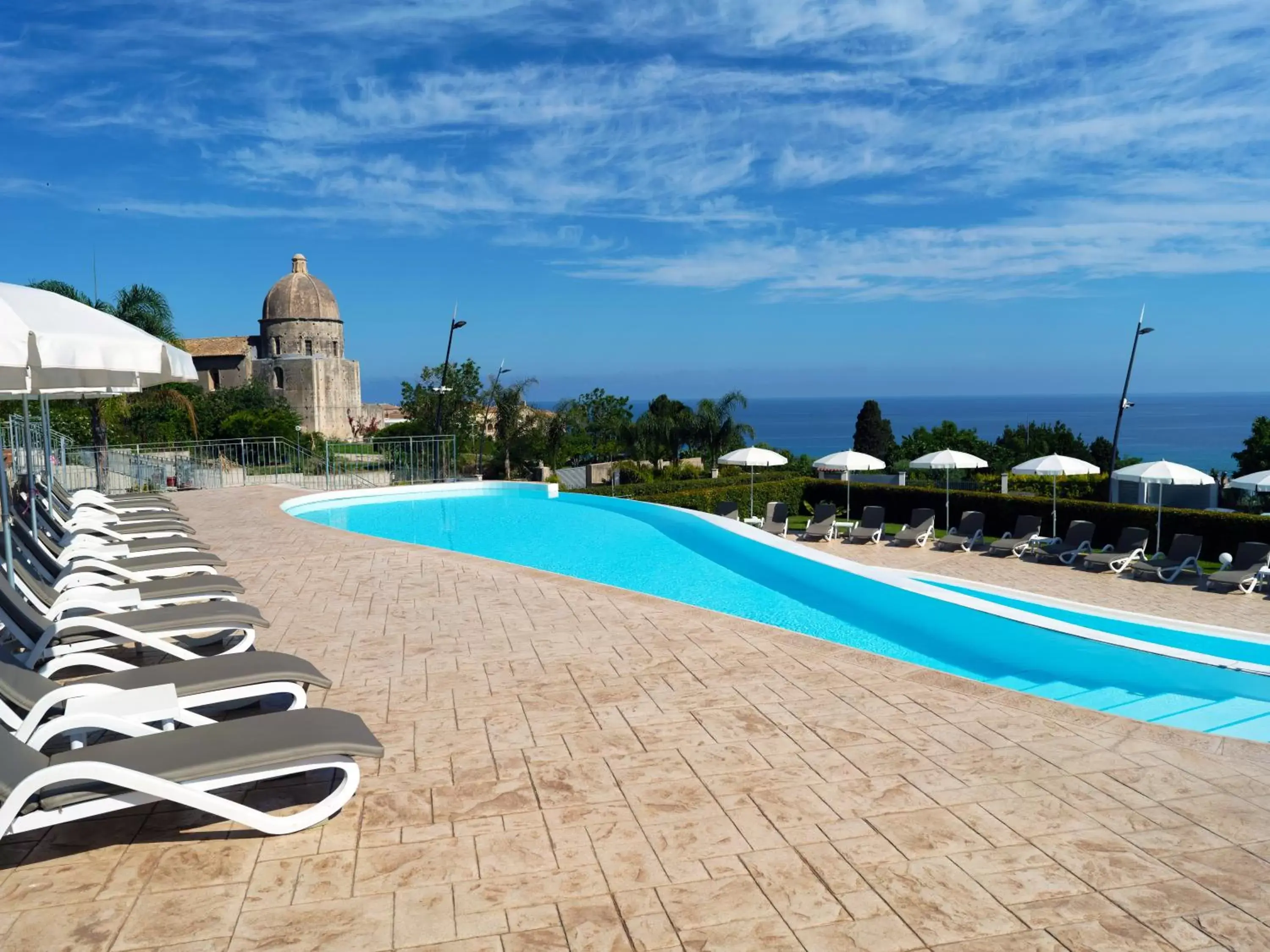 Swimming Pool in Sentido Michelizia Tropea Resort
