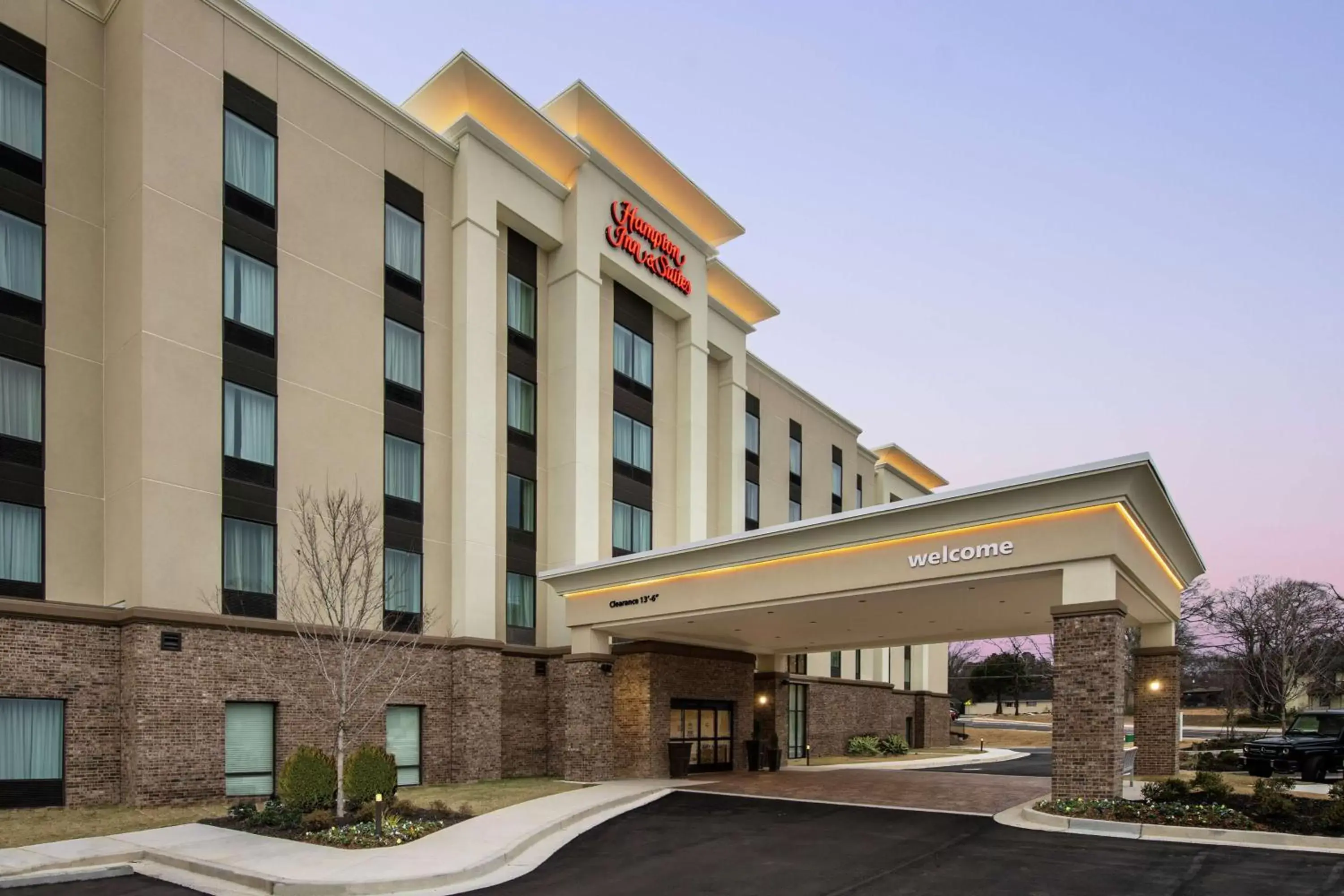 Property Building in Hampton Inn & Suites Snellville Atlanta Ne