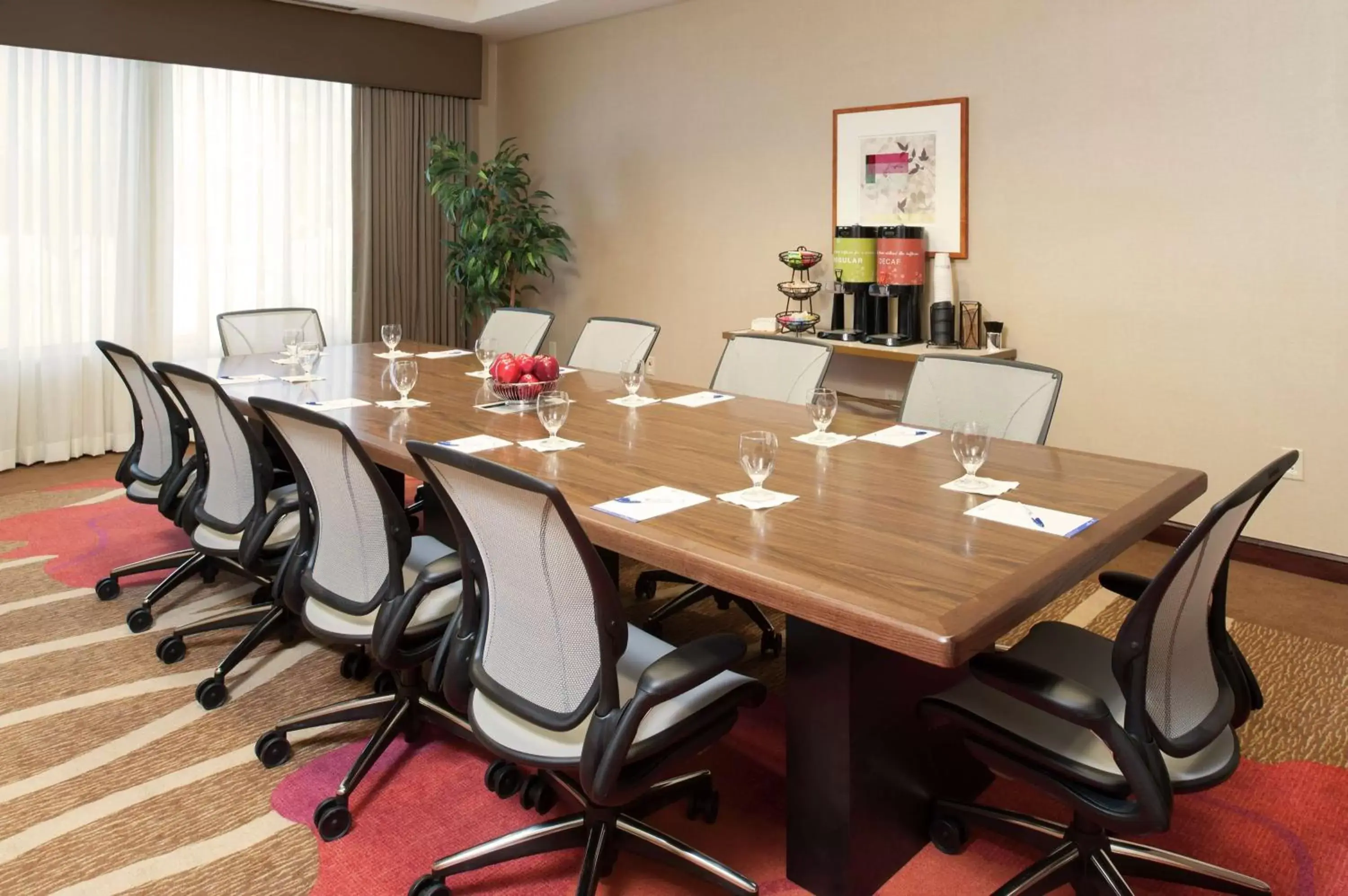 Meeting/conference room in Hilton Garden Inn St. Paul Oakdale