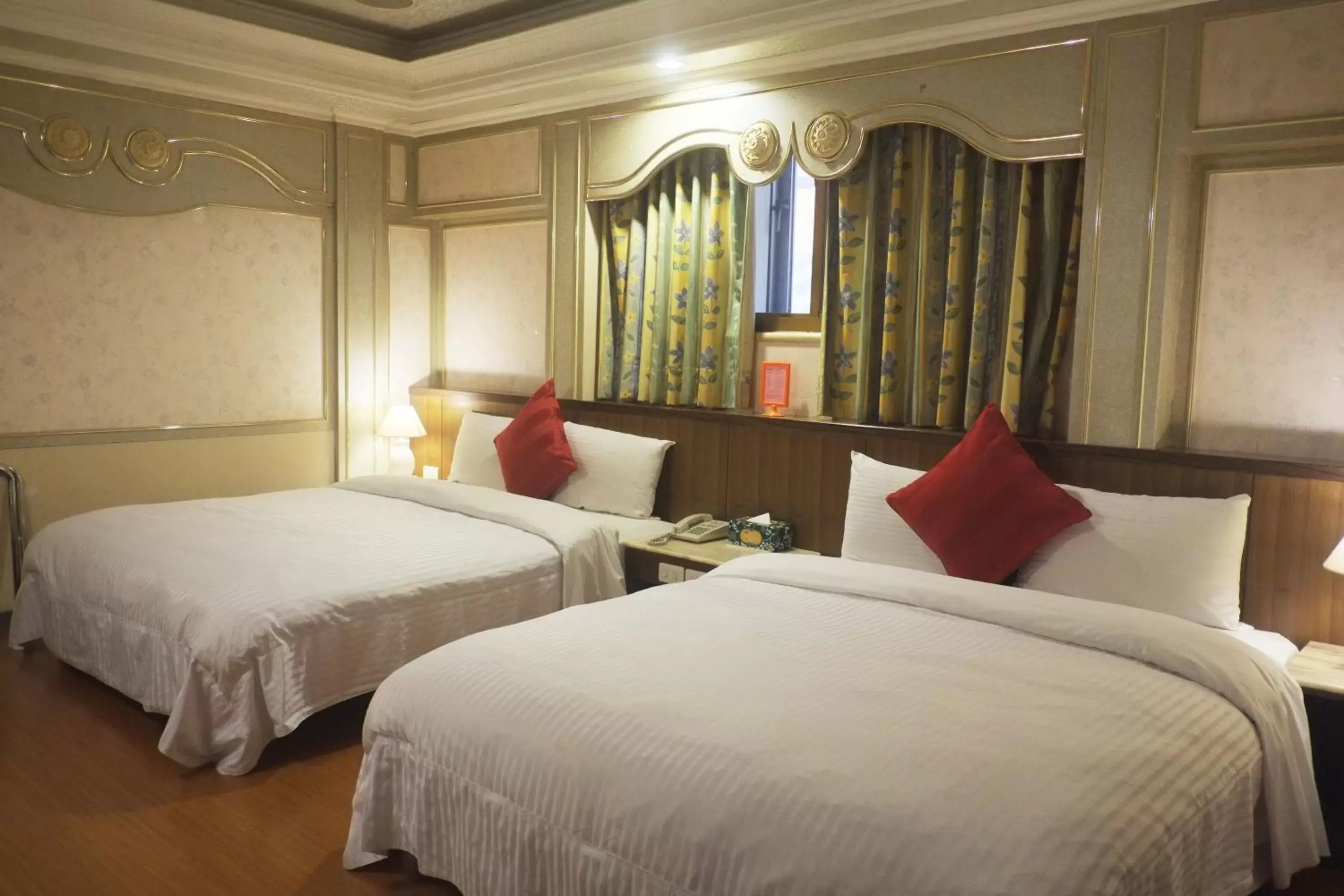 Photo of the whole room, Bed in Fu Chang Hotel