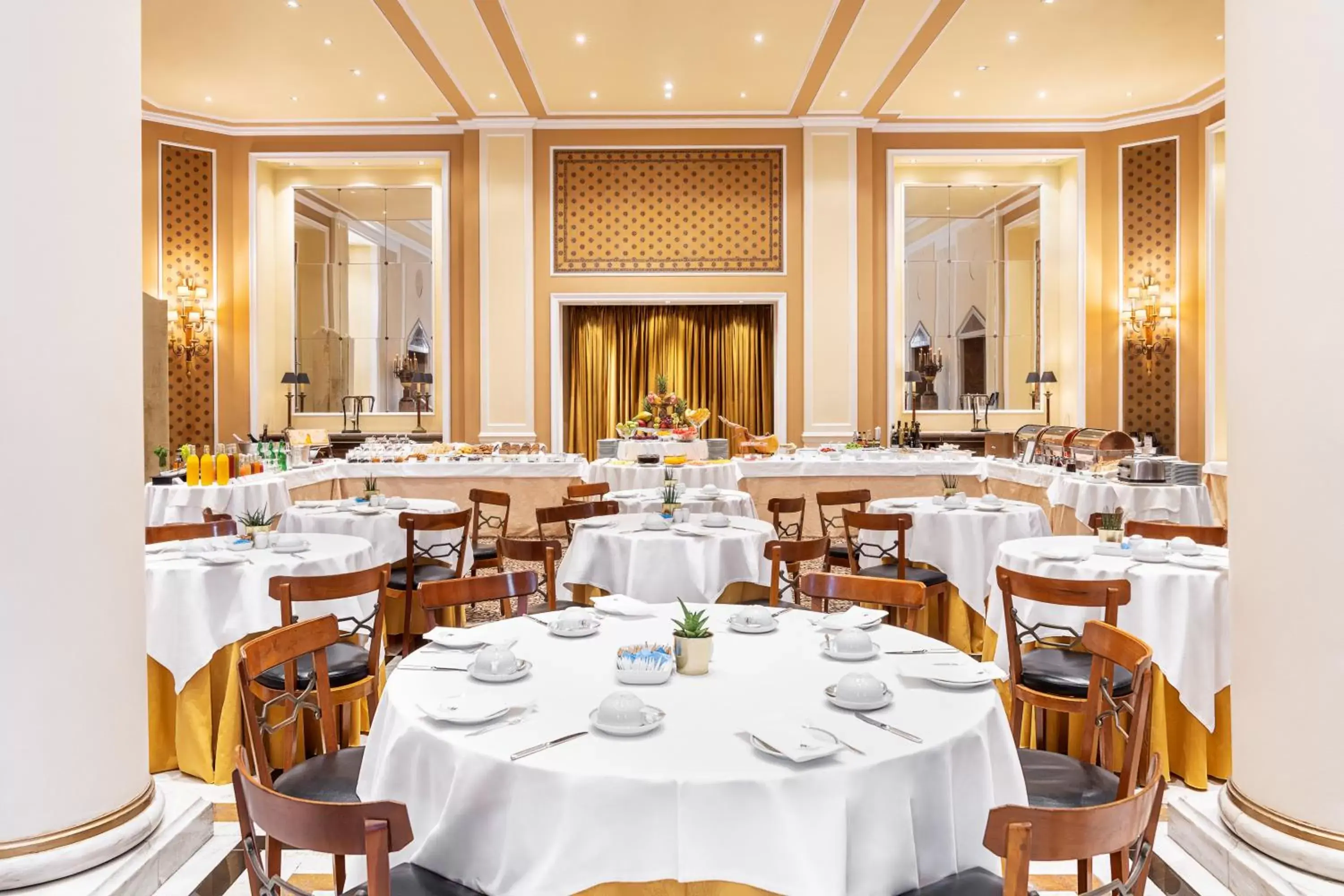 Breakfast, Restaurant/Places to Eat in Palácio Estoril Hotel, Golf & Wellness