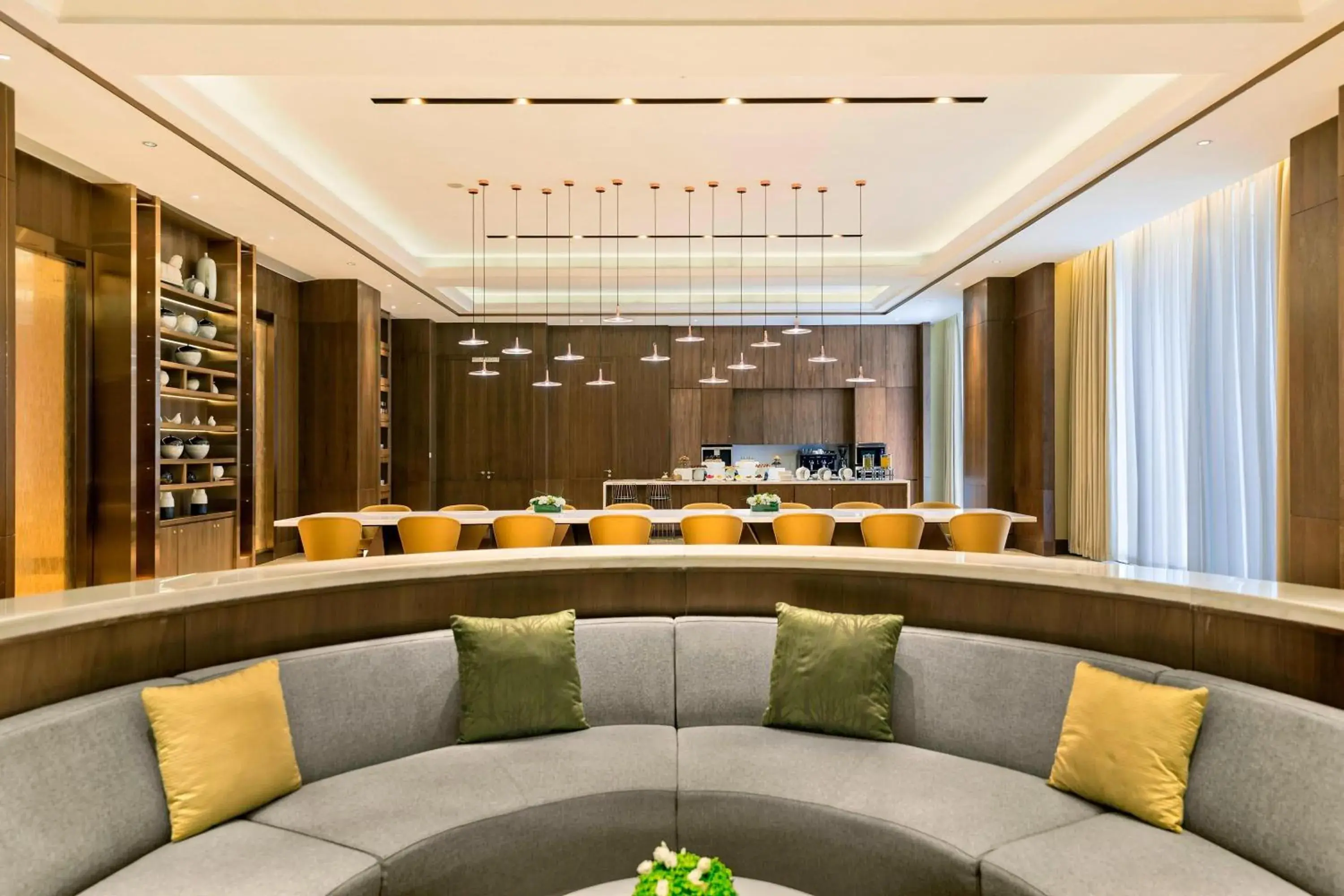 Lounge or bar in Marriott Executive Apartments Hangzhou Yuhang