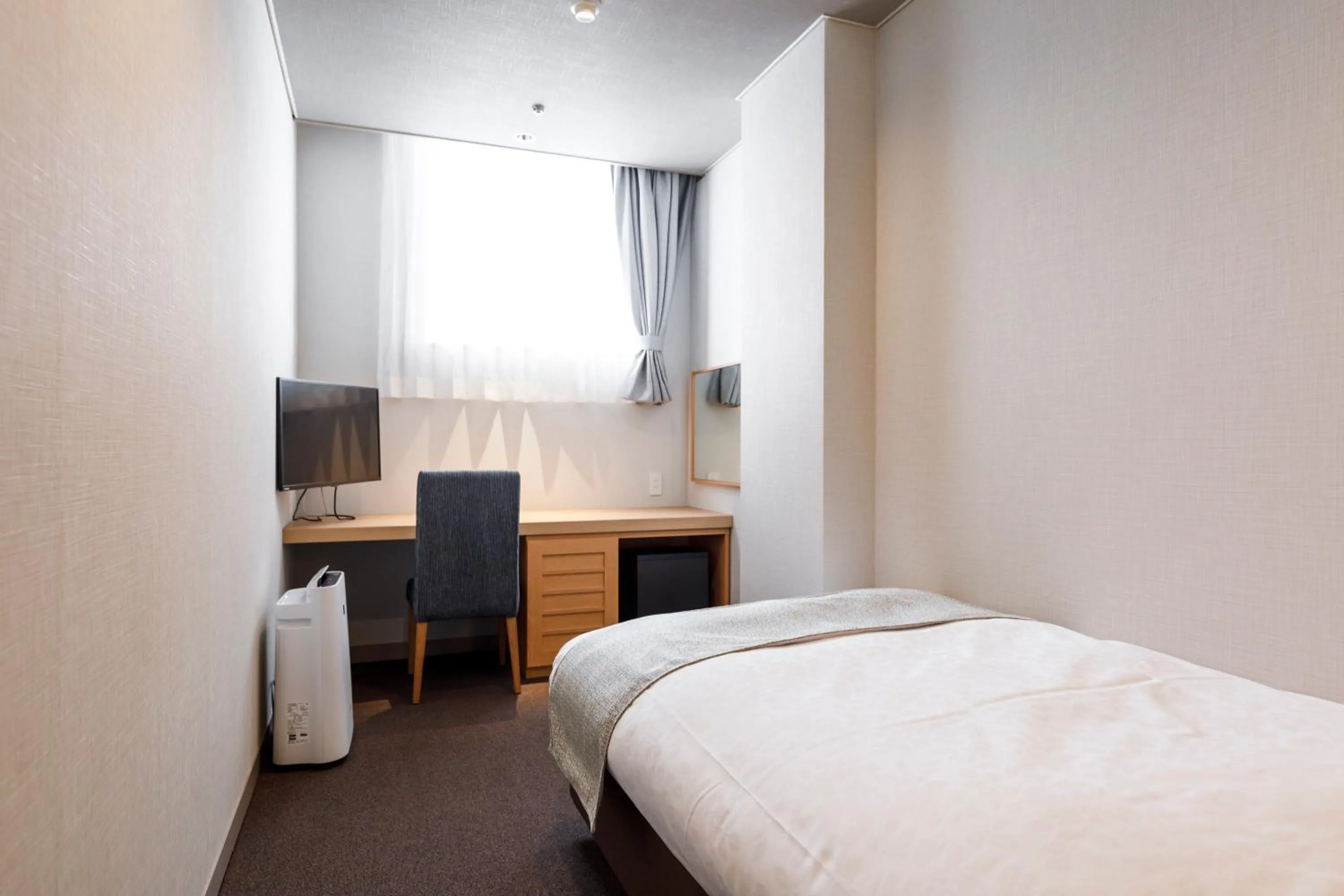 Photo of the whole room, Bed in Rurikoh