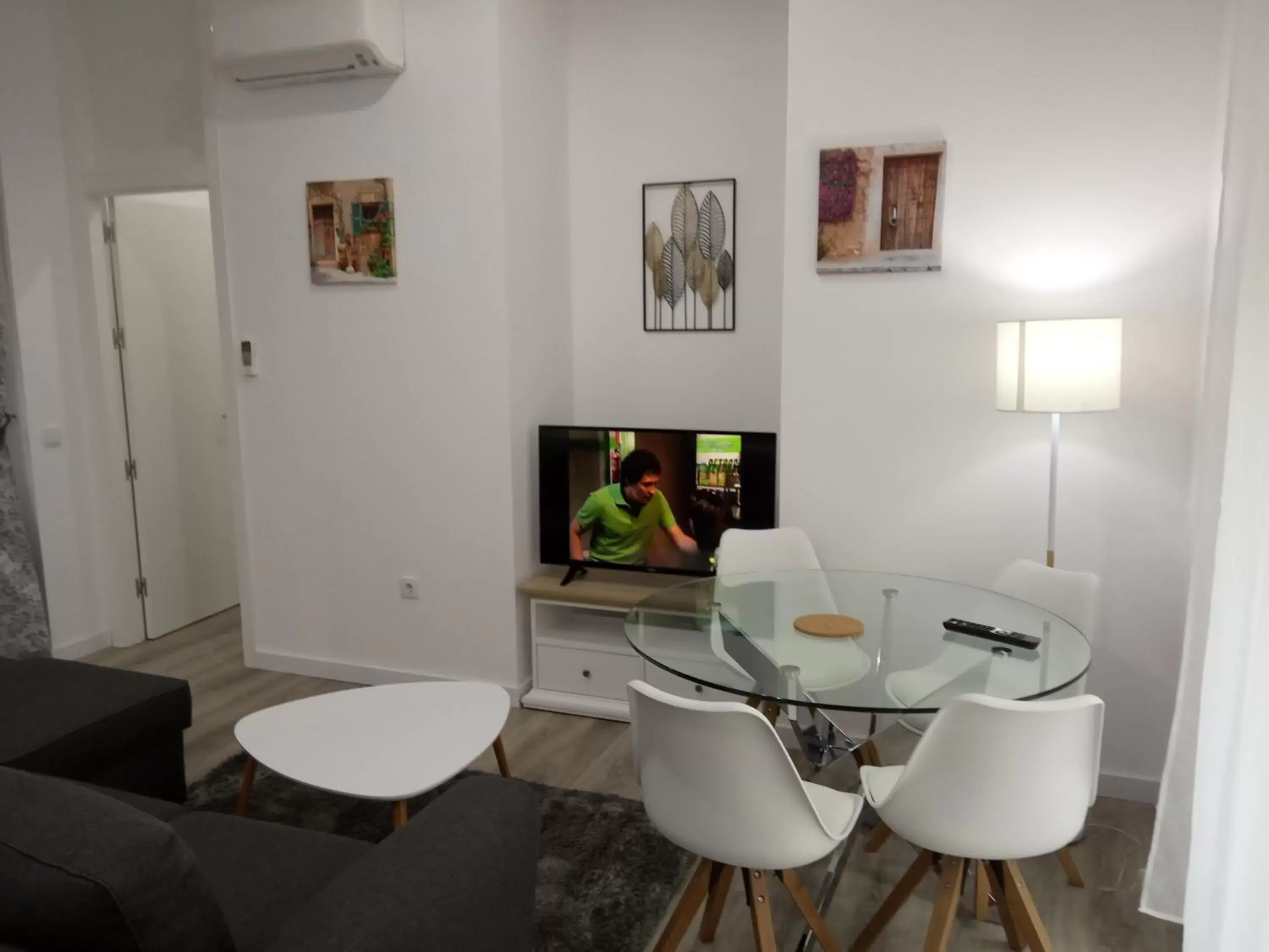 Living room, TV/Entertainment Center in Alicante Center Apart