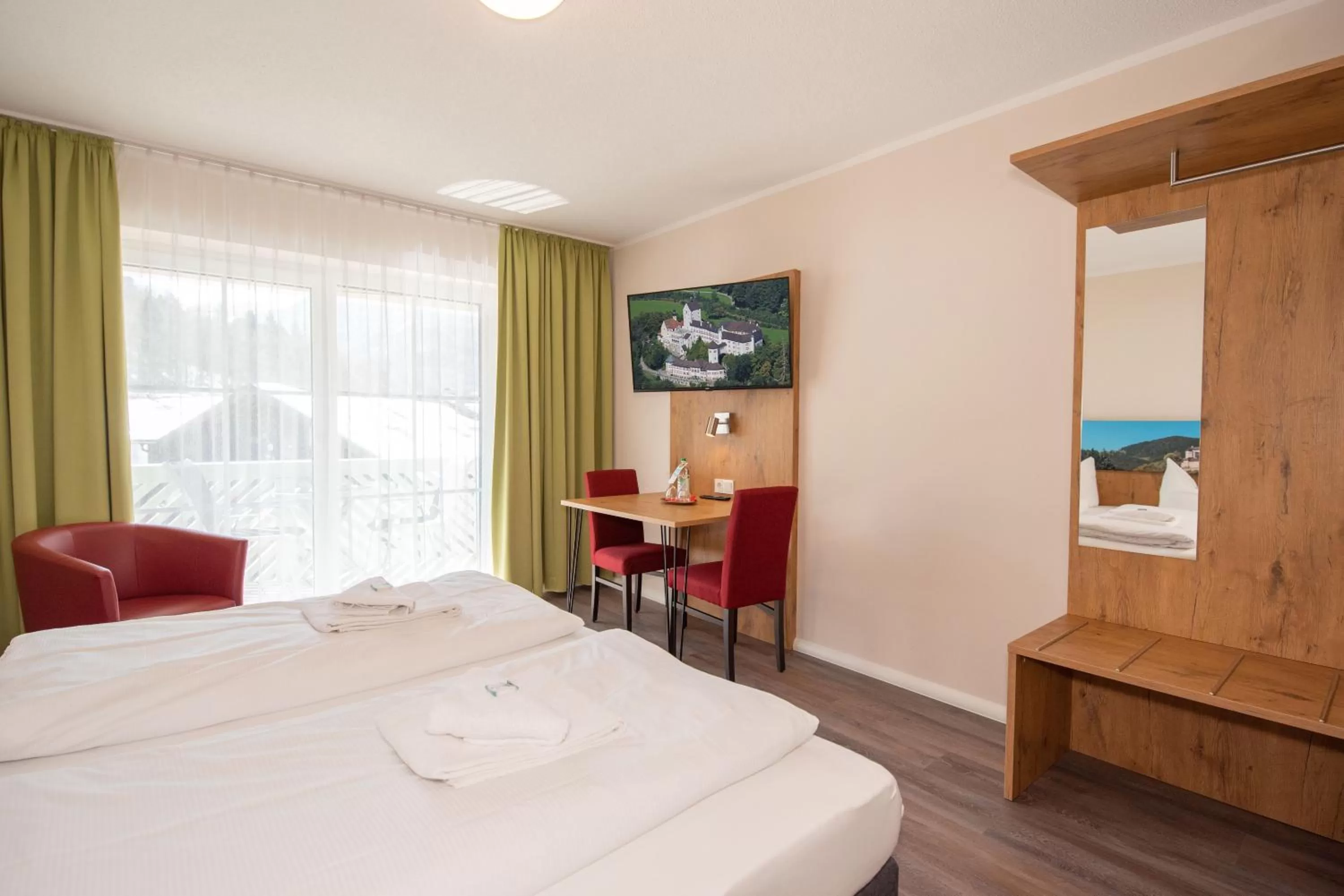 Bedroom, Bed in Hotel Hohenaschau