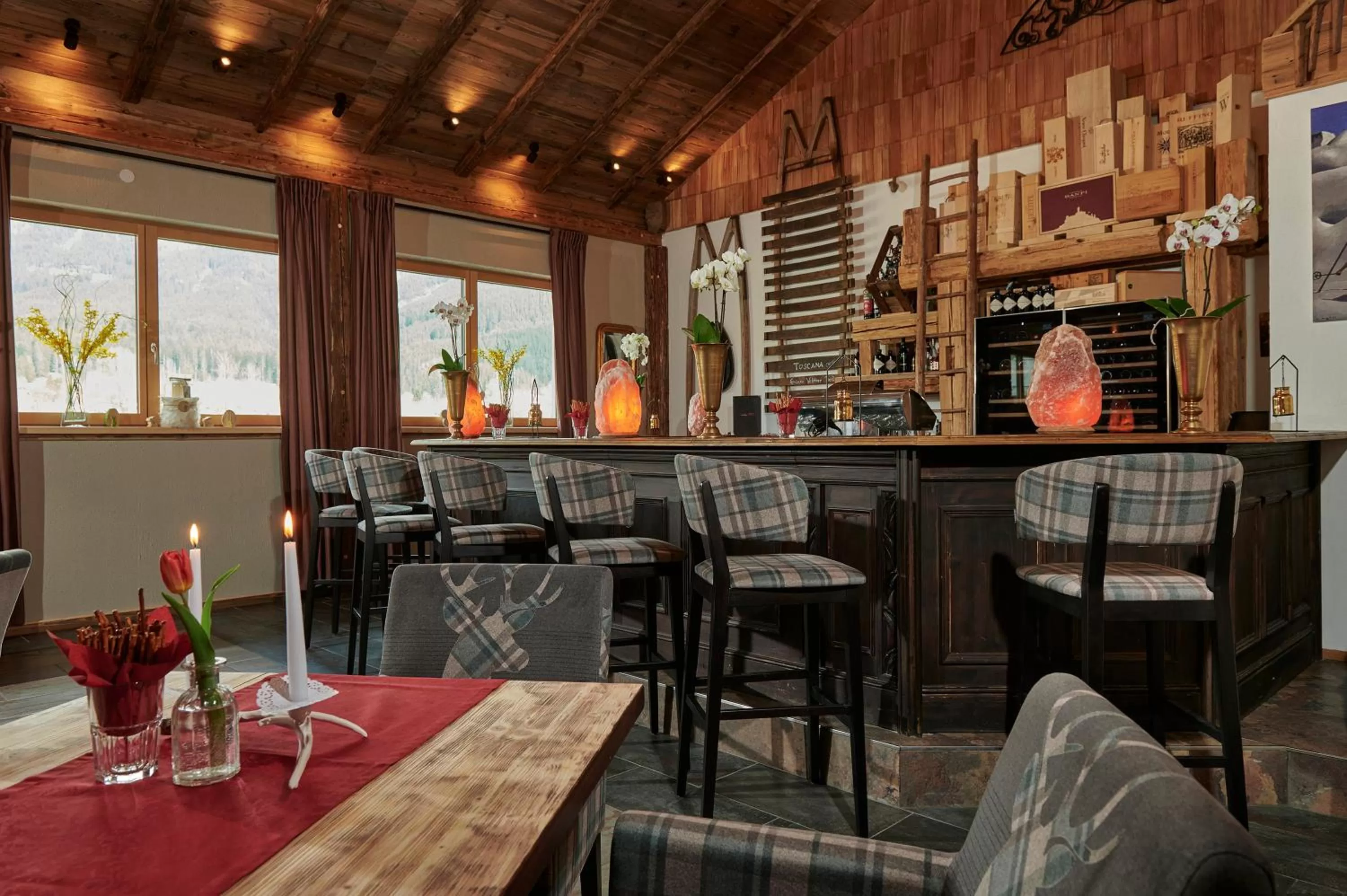 Lounge or bar in Vitalhotel Gosau