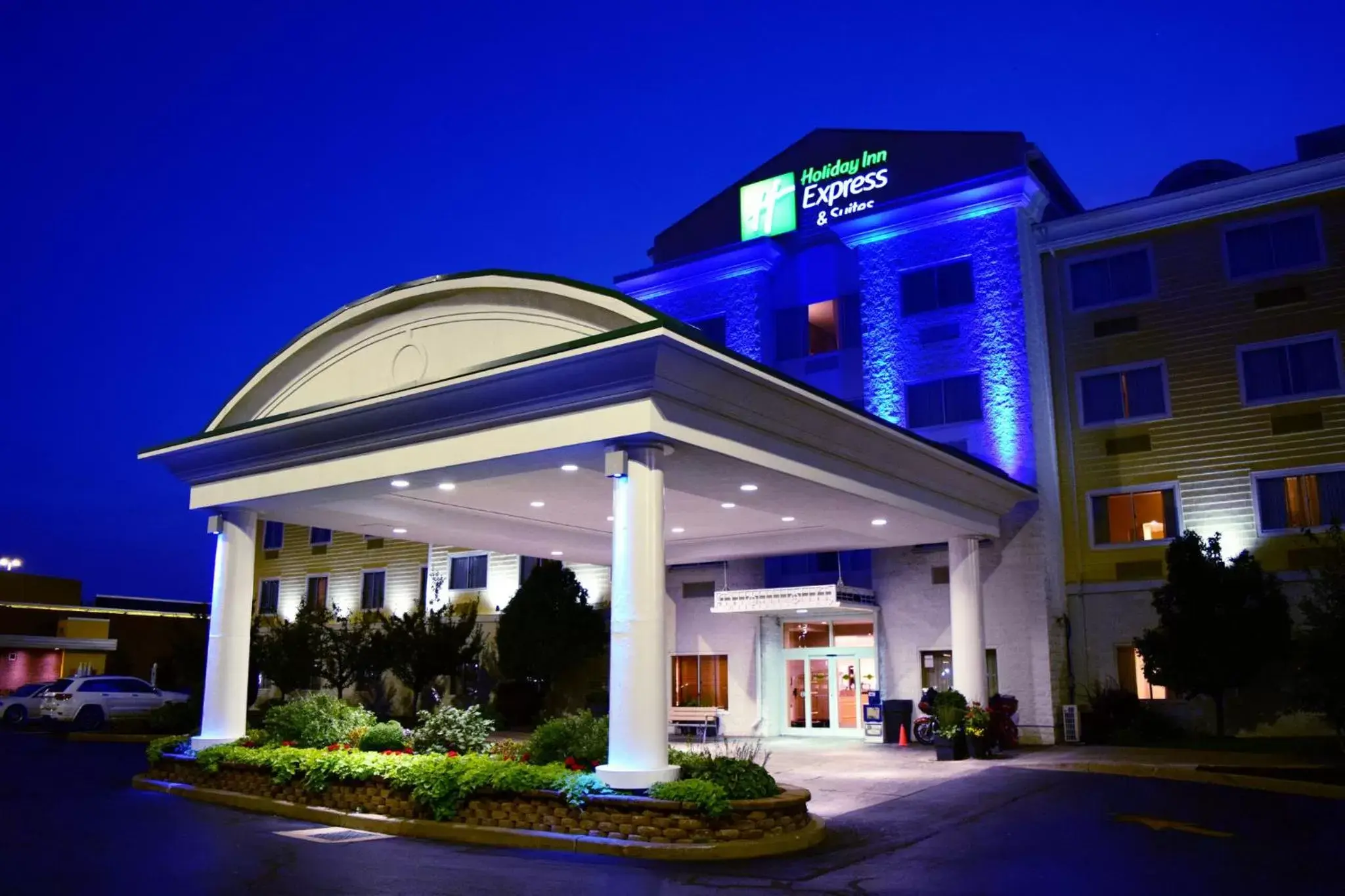 Property Building in Holiday Inn Express Hotel & Suites Watertown - Thousand Islands, an IHG Hotel