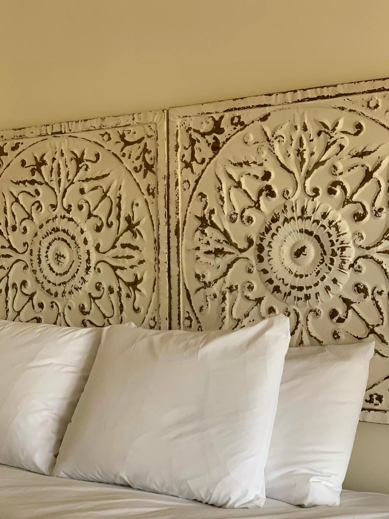 Bed in Ocean Glass Inn