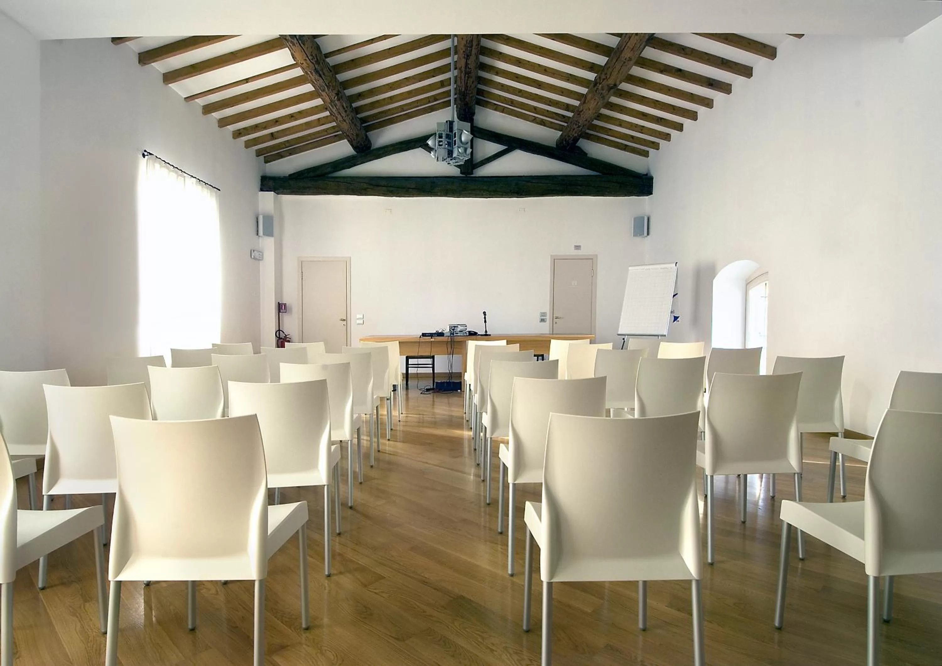 Business facilities in Santellone Lifestyle Resort