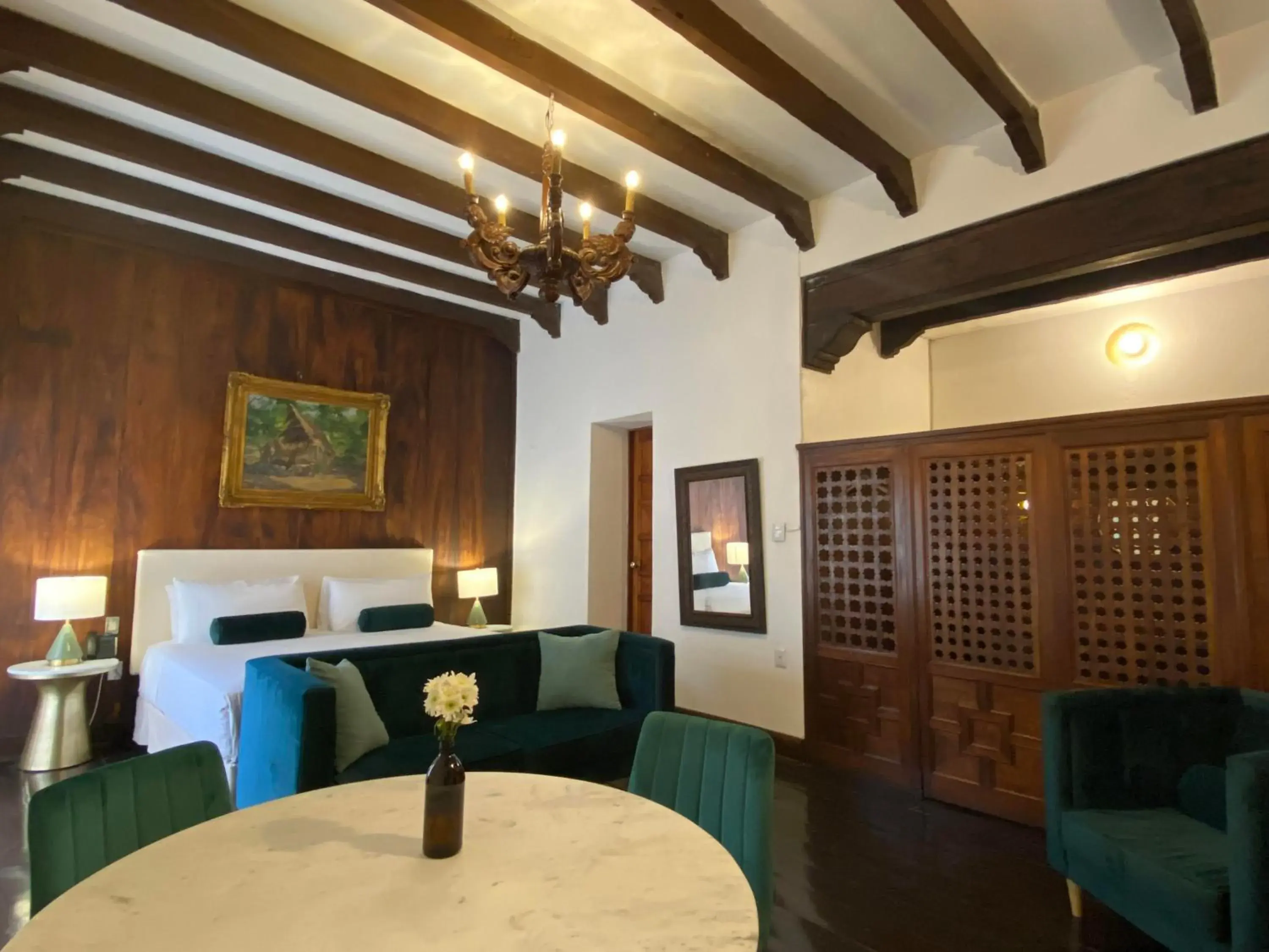 Bed, Dining Area in Posada del Tepozteco