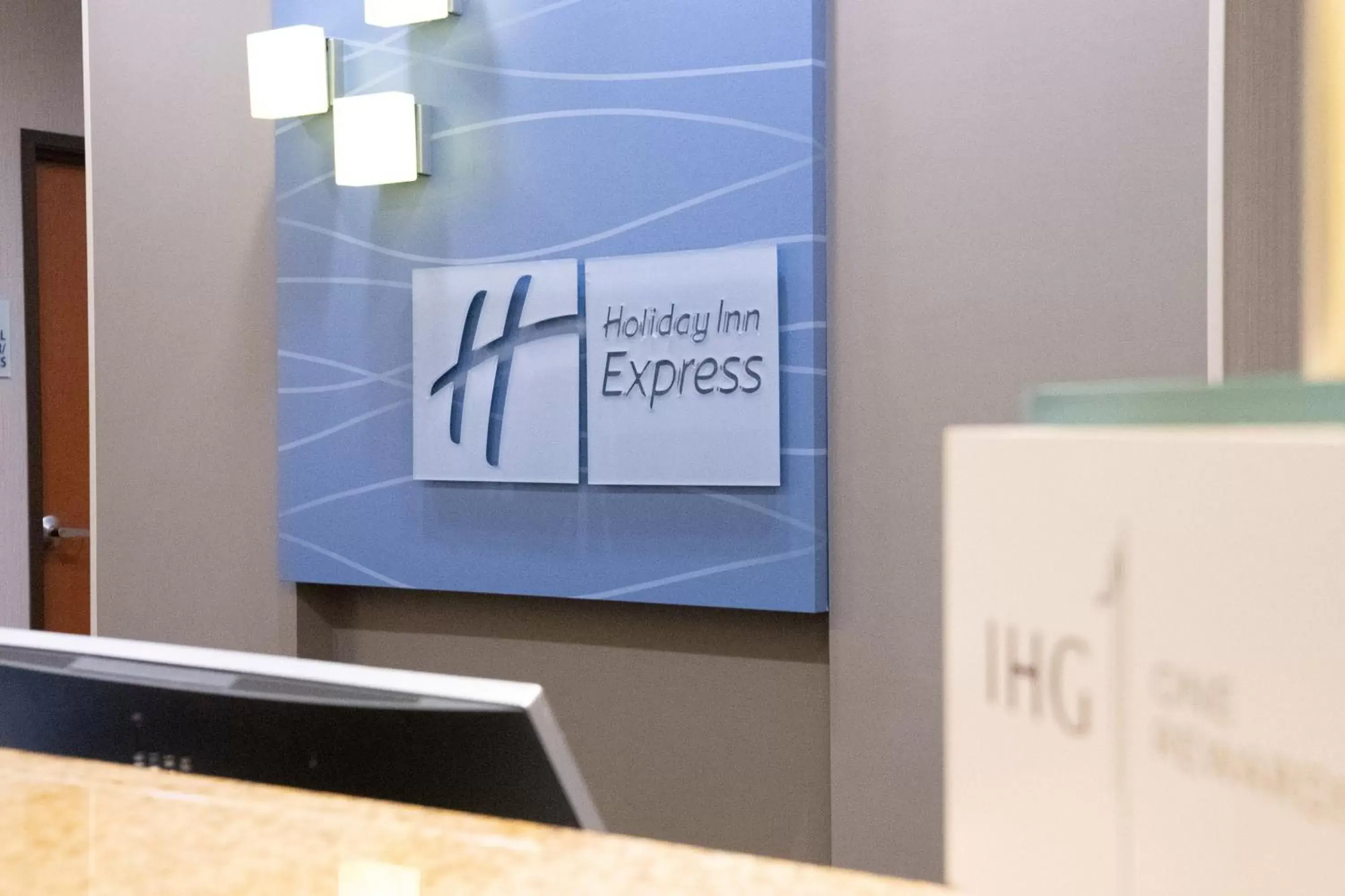 Property building in Holiday Inn Express & Suites New Martinsville, an IHG Hotel