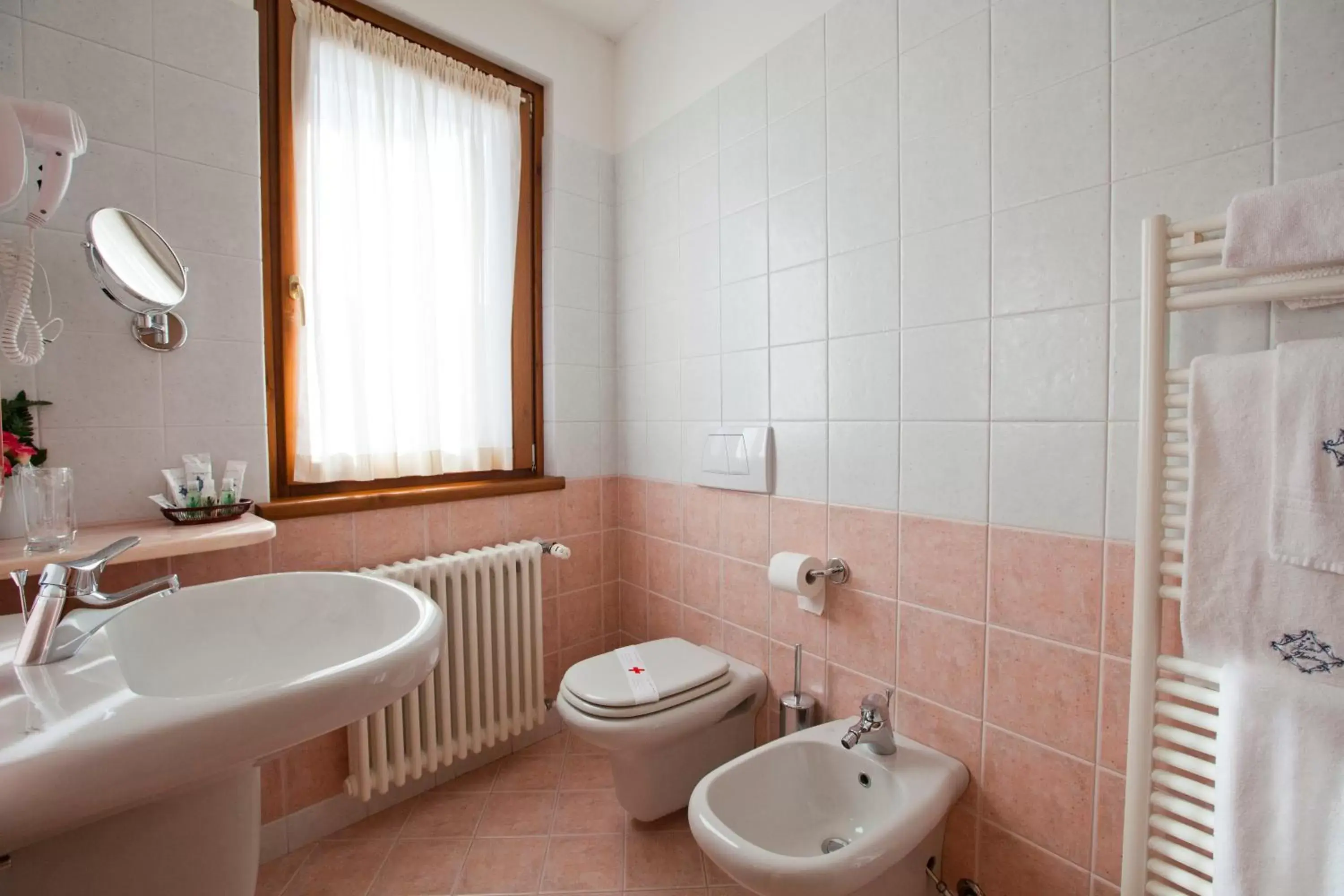 Bathroom in Hotel Ambra