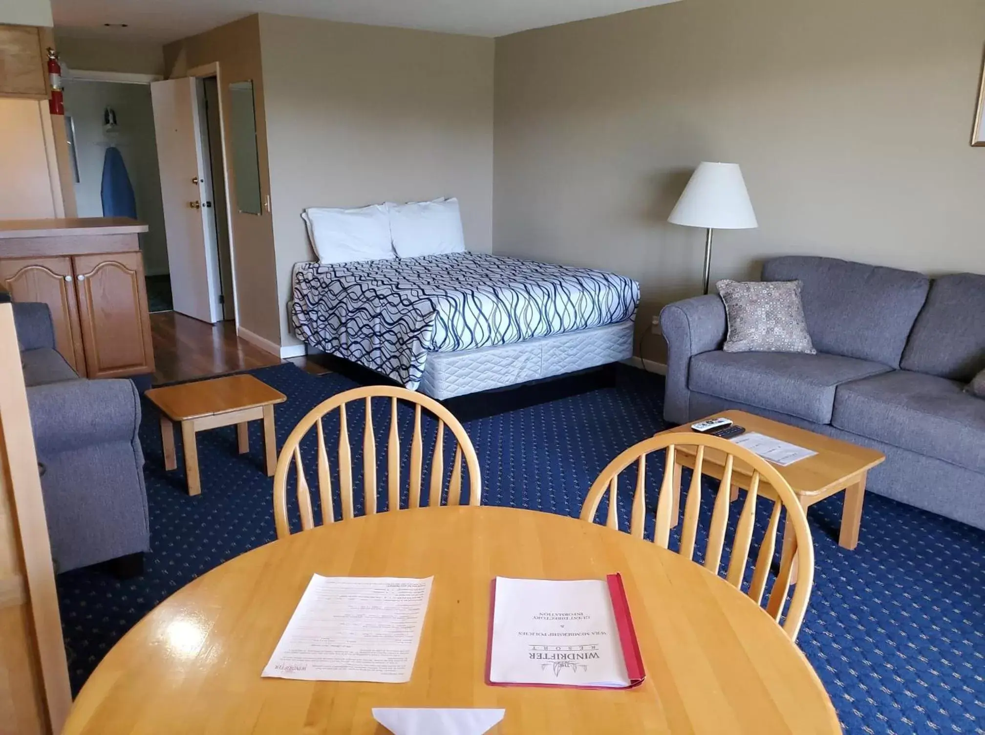 Living room in Windrifter Resort