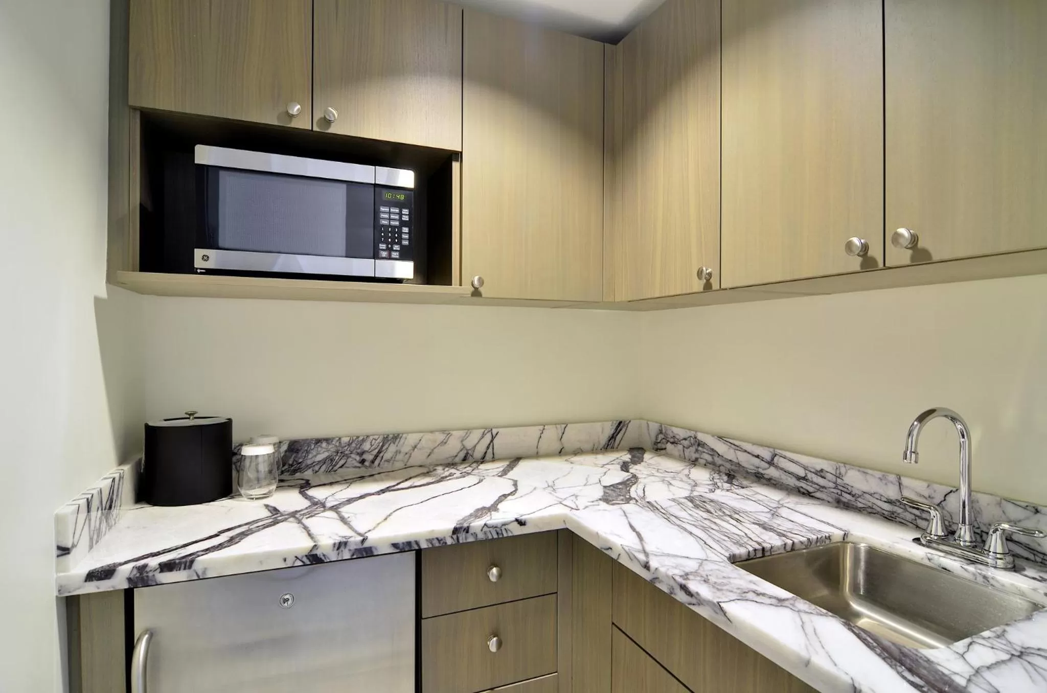 Photo of the whole room in Loews Regency New York Hotel