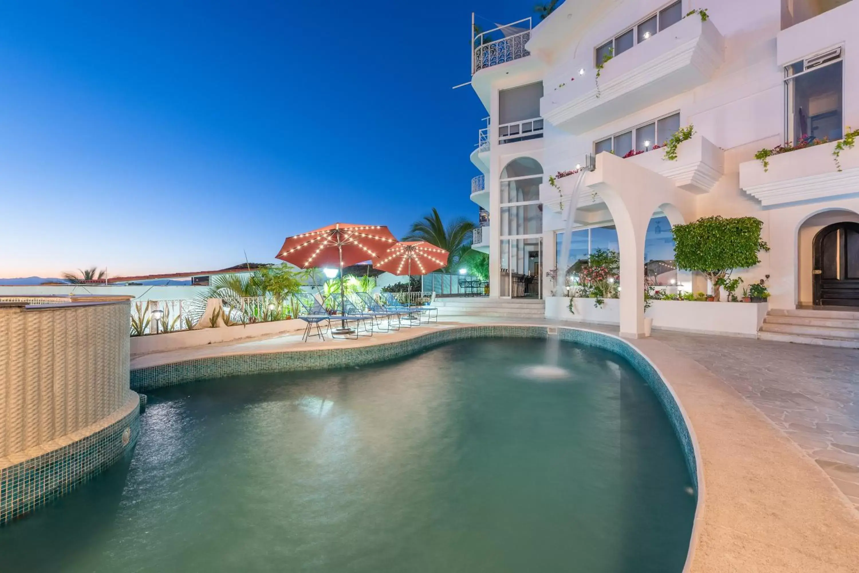 Swimming pool in La Casa Blanca