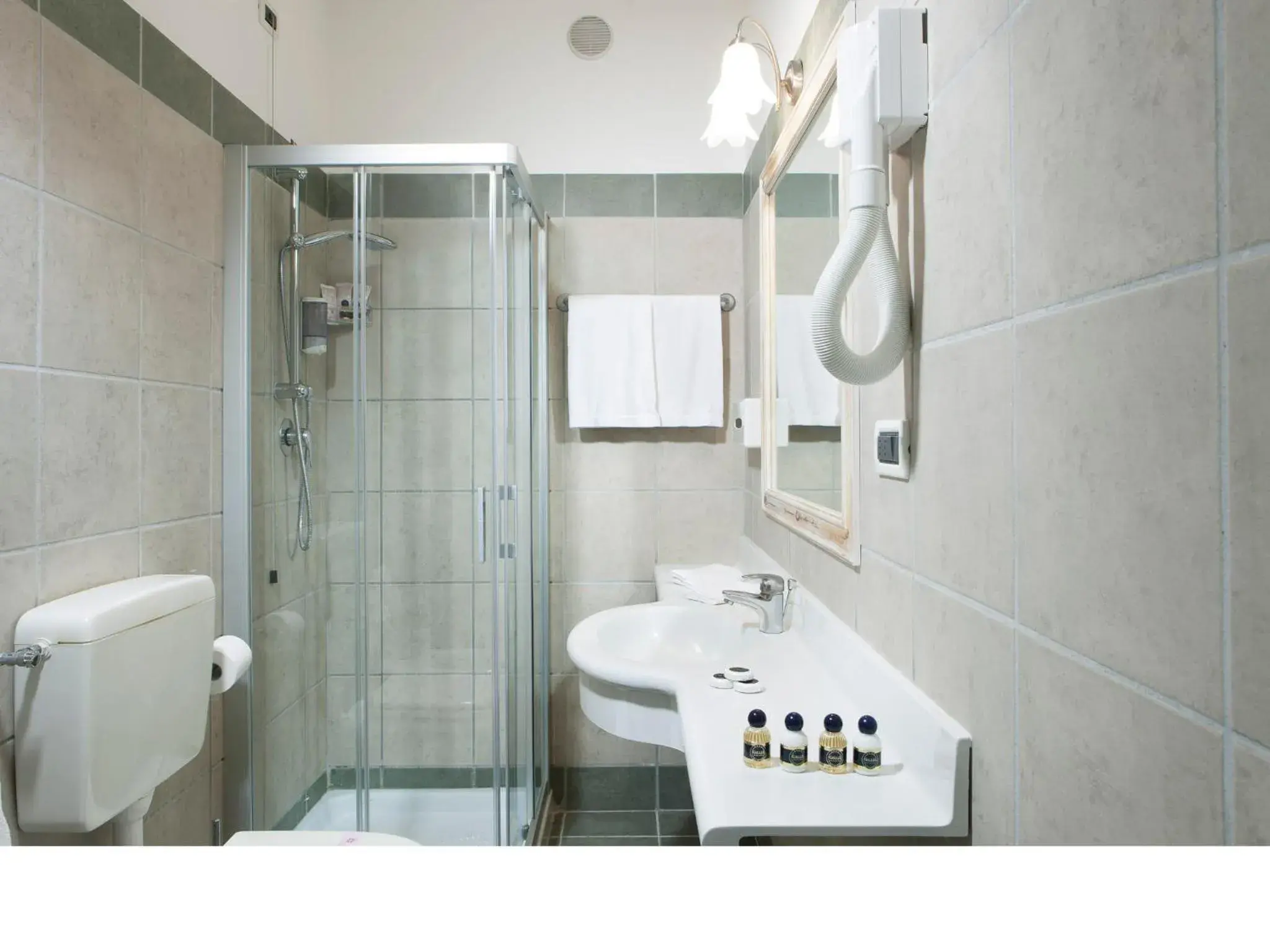 Bathroom in Hotel Gallia & Resort
