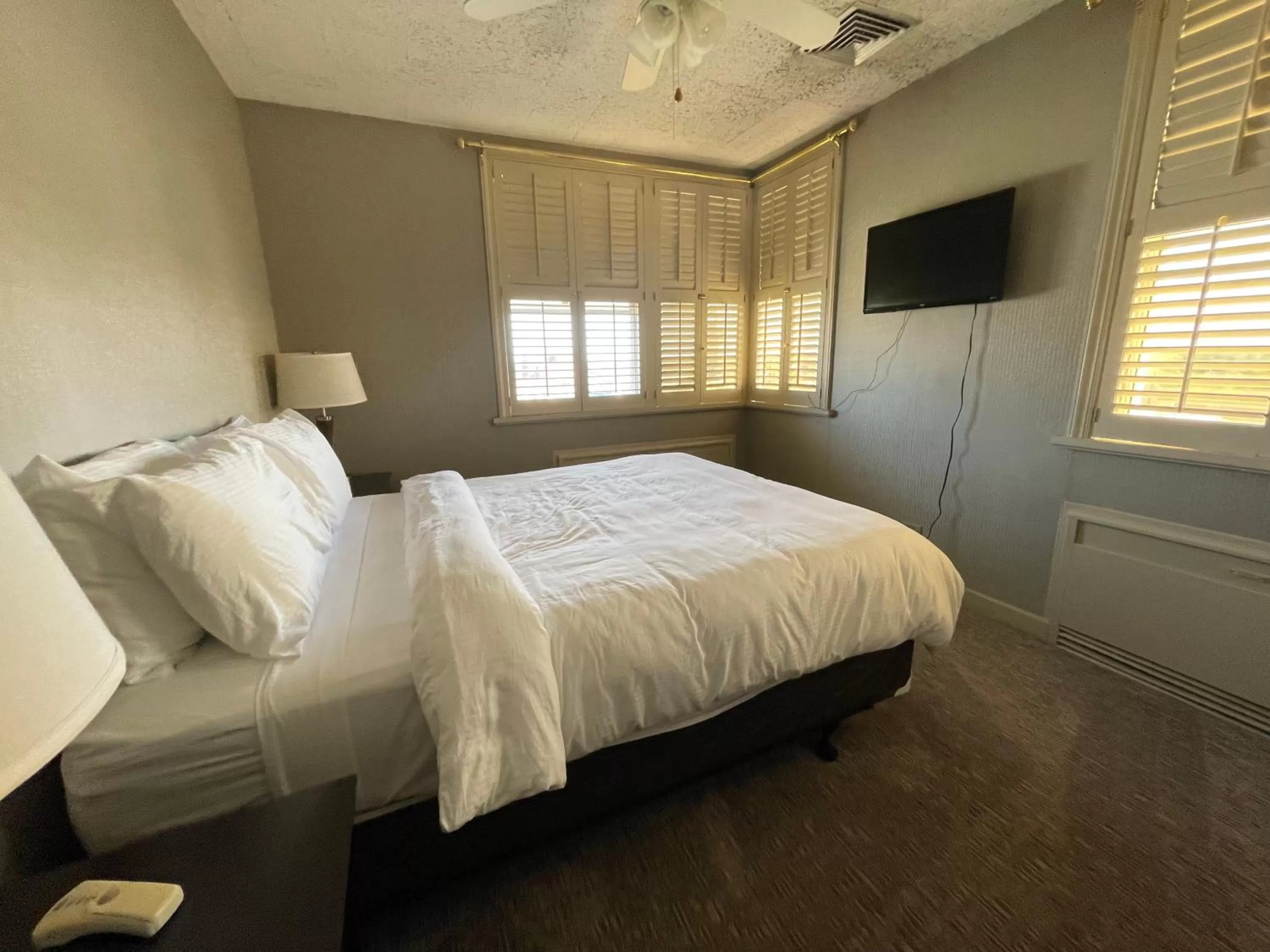 Bed in Hotel Phillips